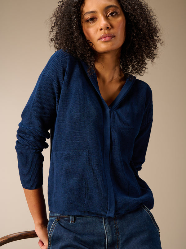 Strickjacke mit Kapuze