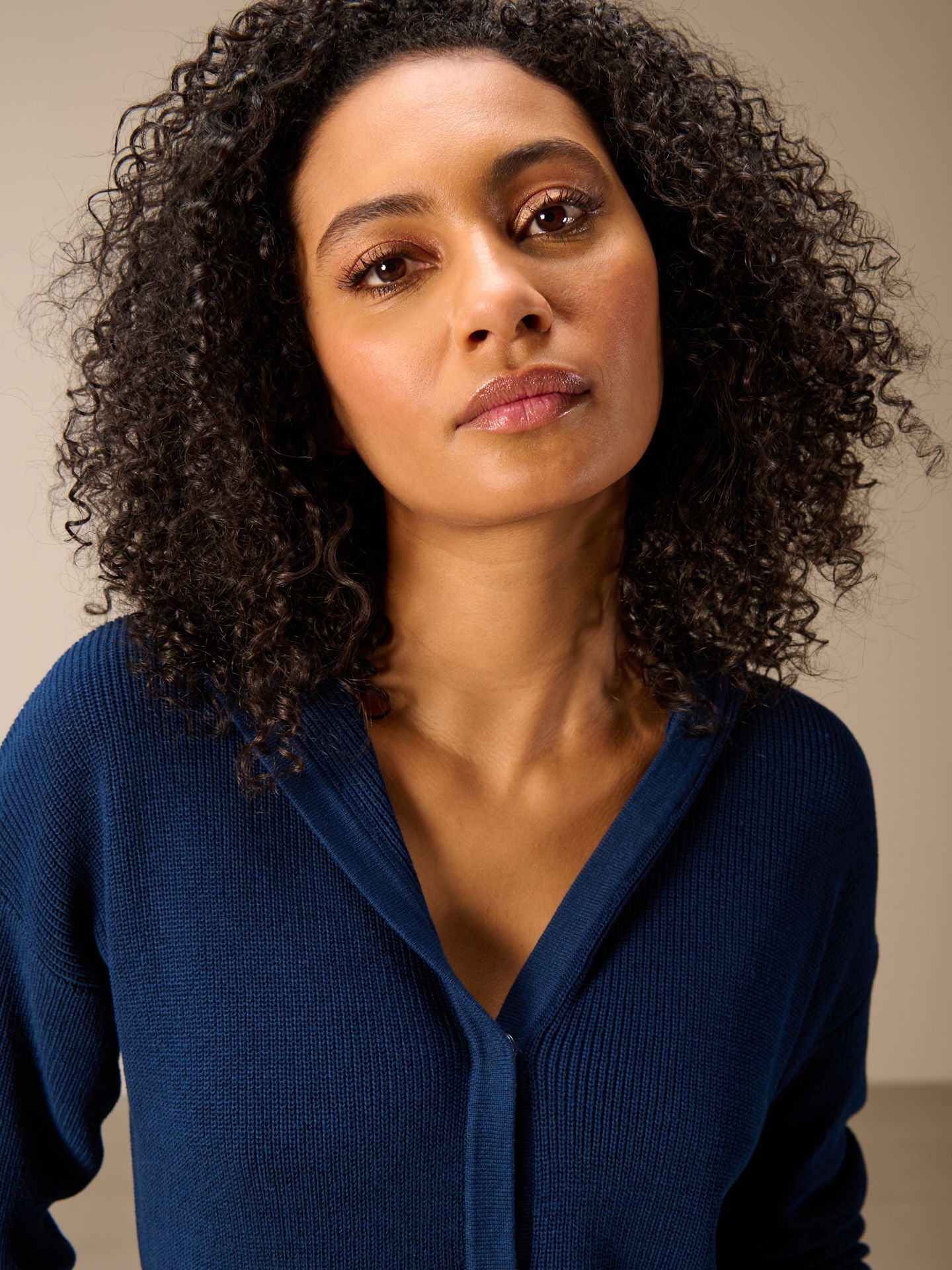 F26018_dark ocean_3.jpg