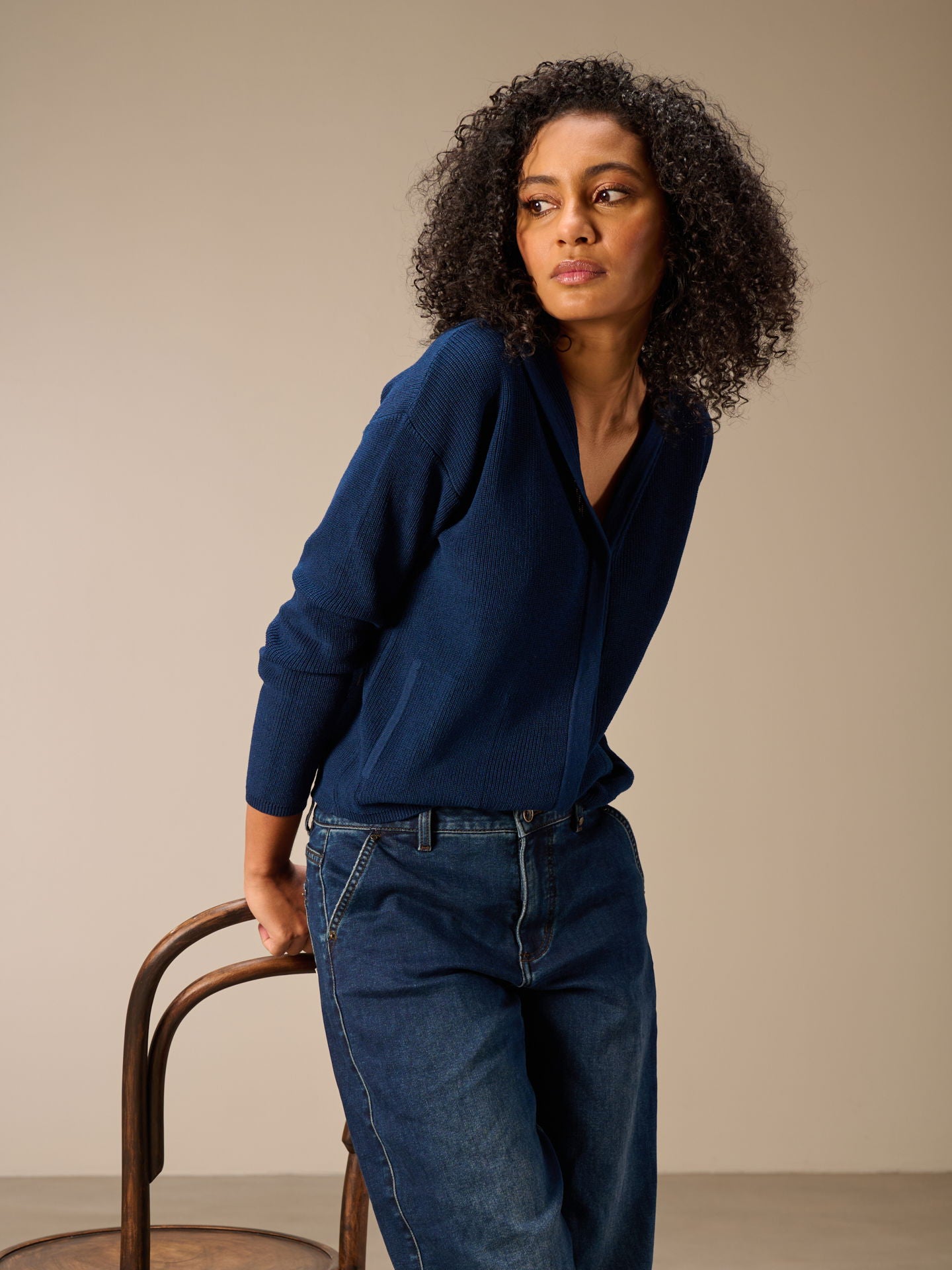 F26018_dark ocean_4.jpg