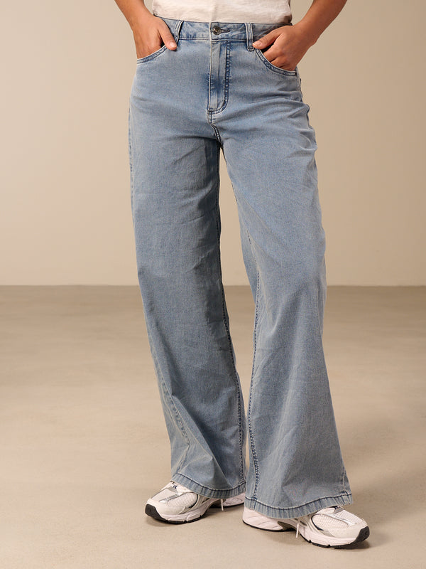 jean wide