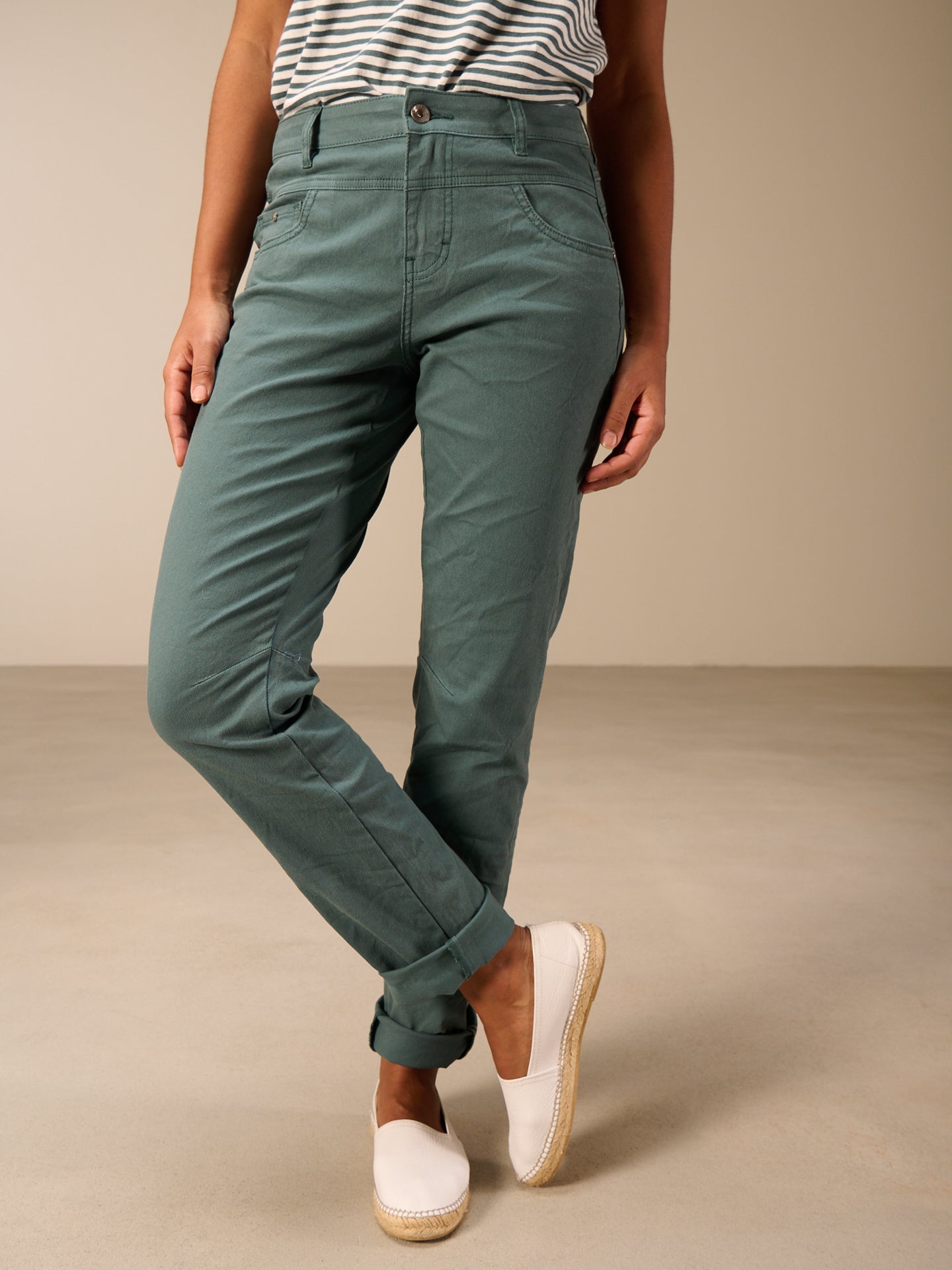pantalon tapered