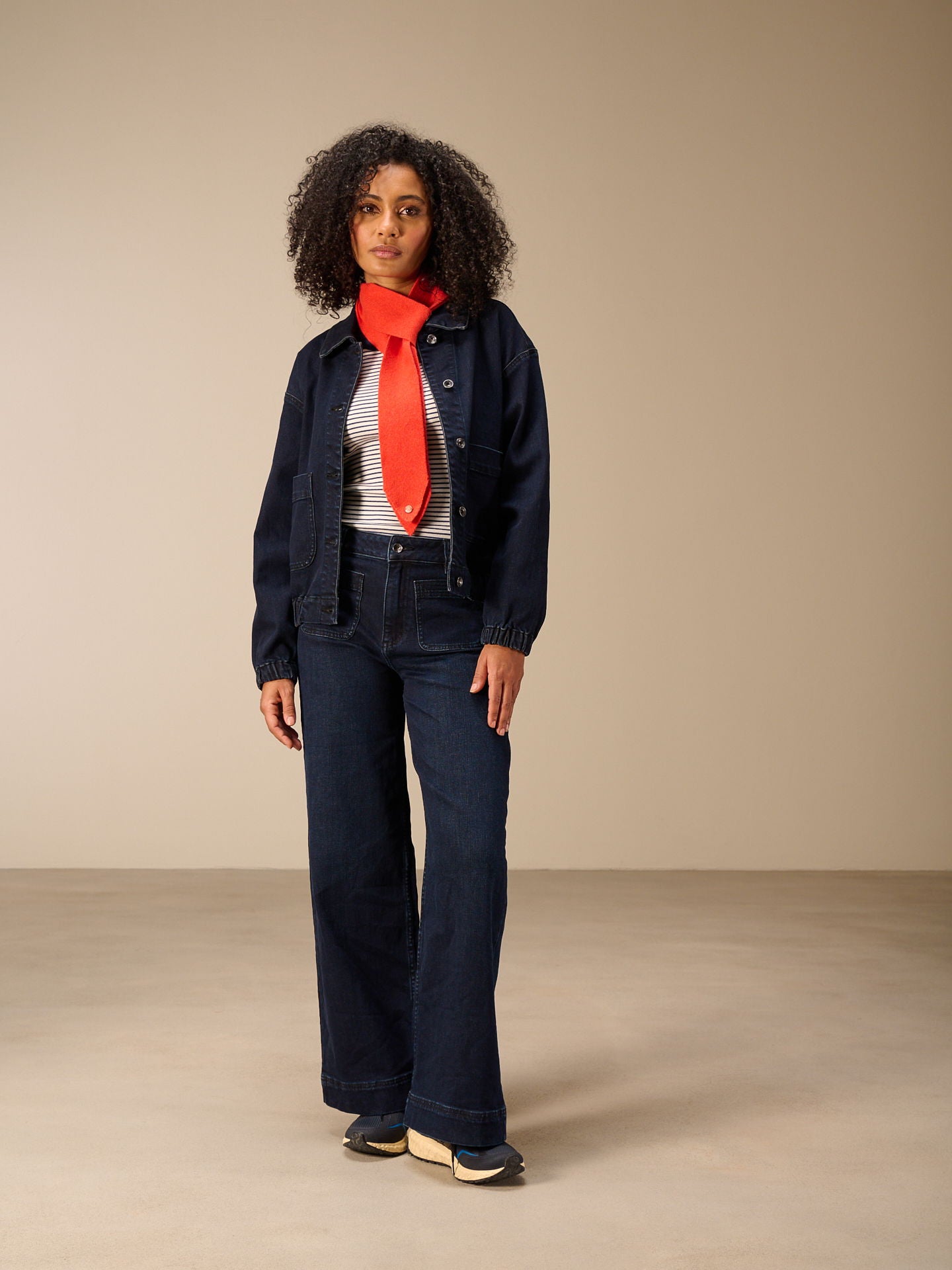 F26054_dark ocean_6.jpg