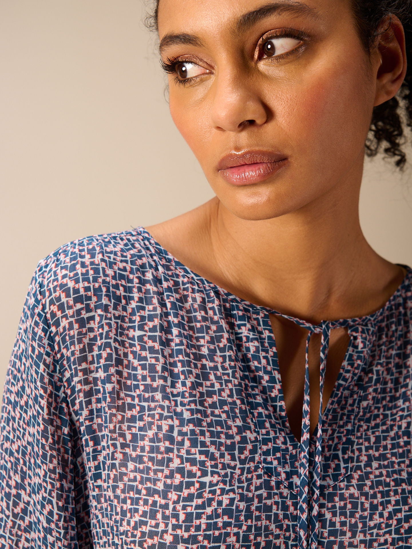 F26063_dark ocean_6.jpg