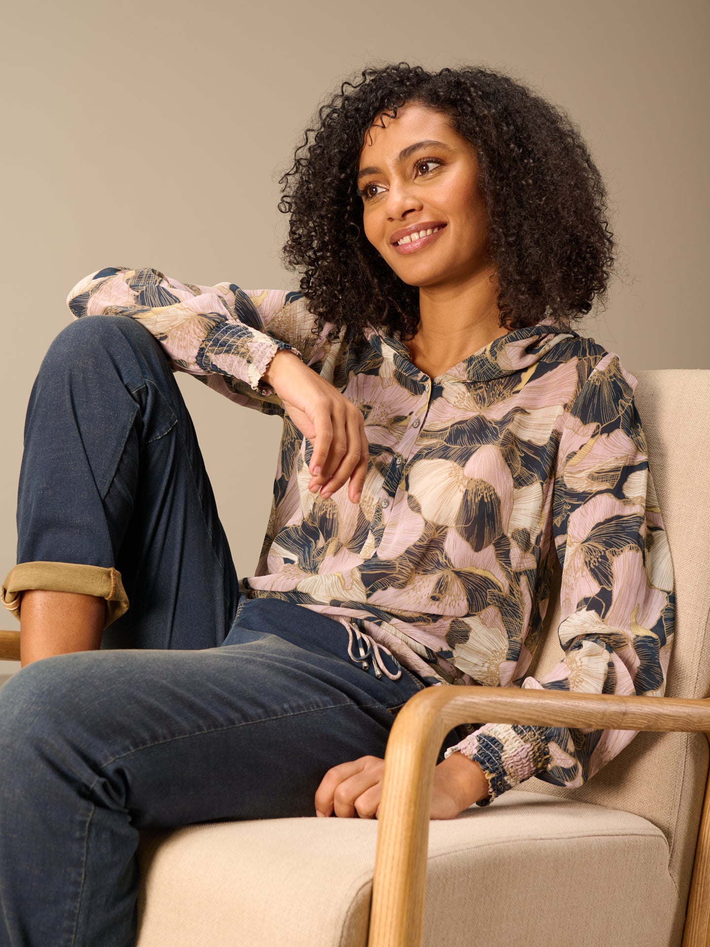 Blusa con cappuccio
