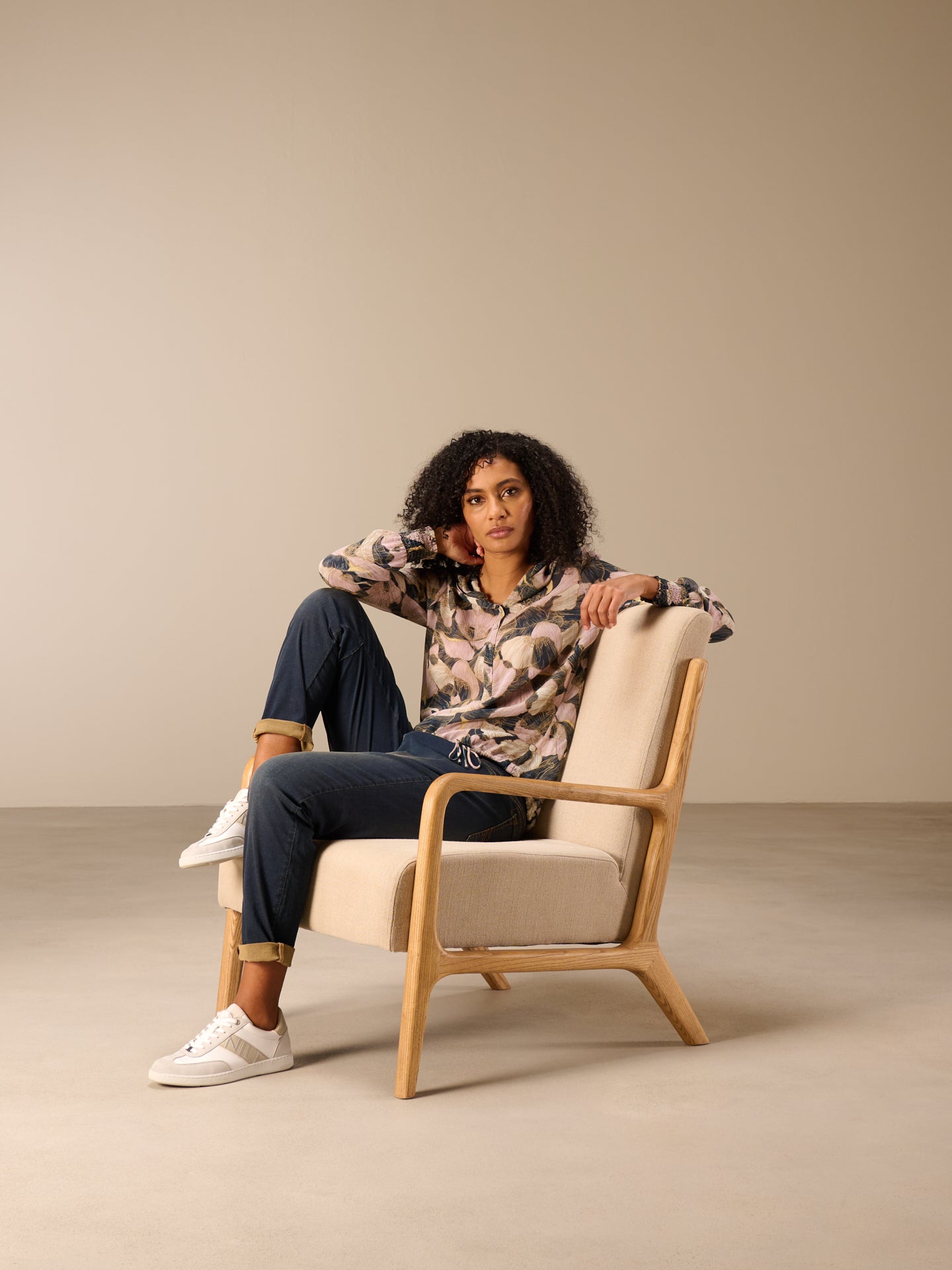 Blusa con cappuccio