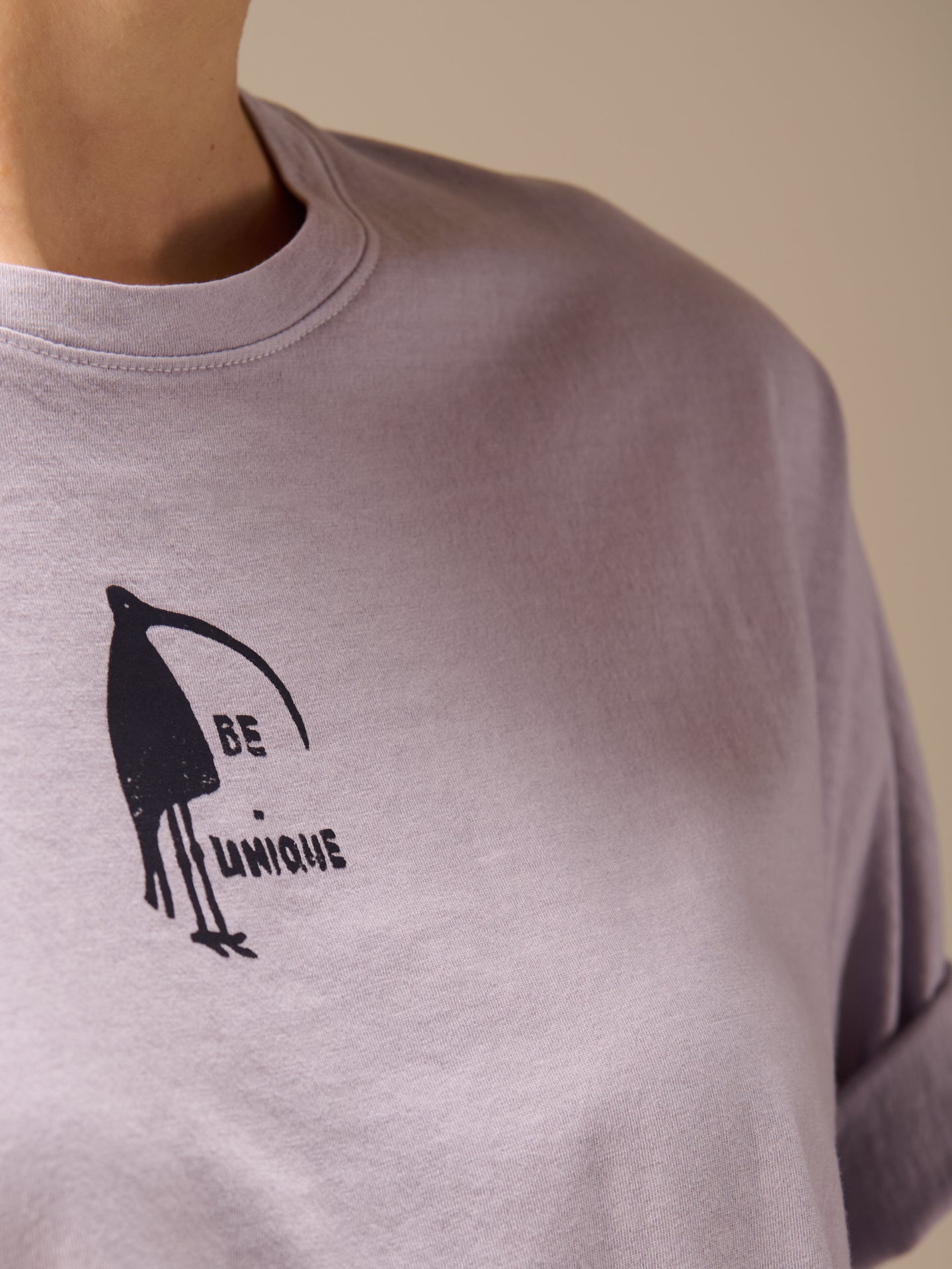 Shirt mit angeschnittenen Ärmeln