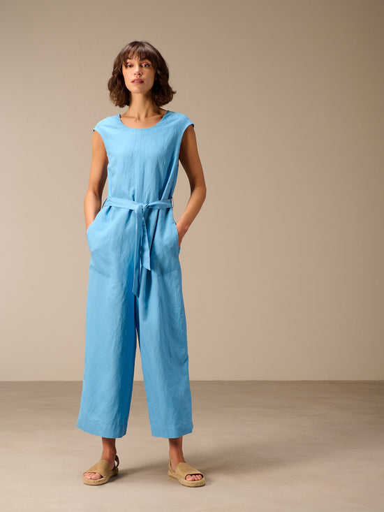 Jumpsuit mit Gürtel