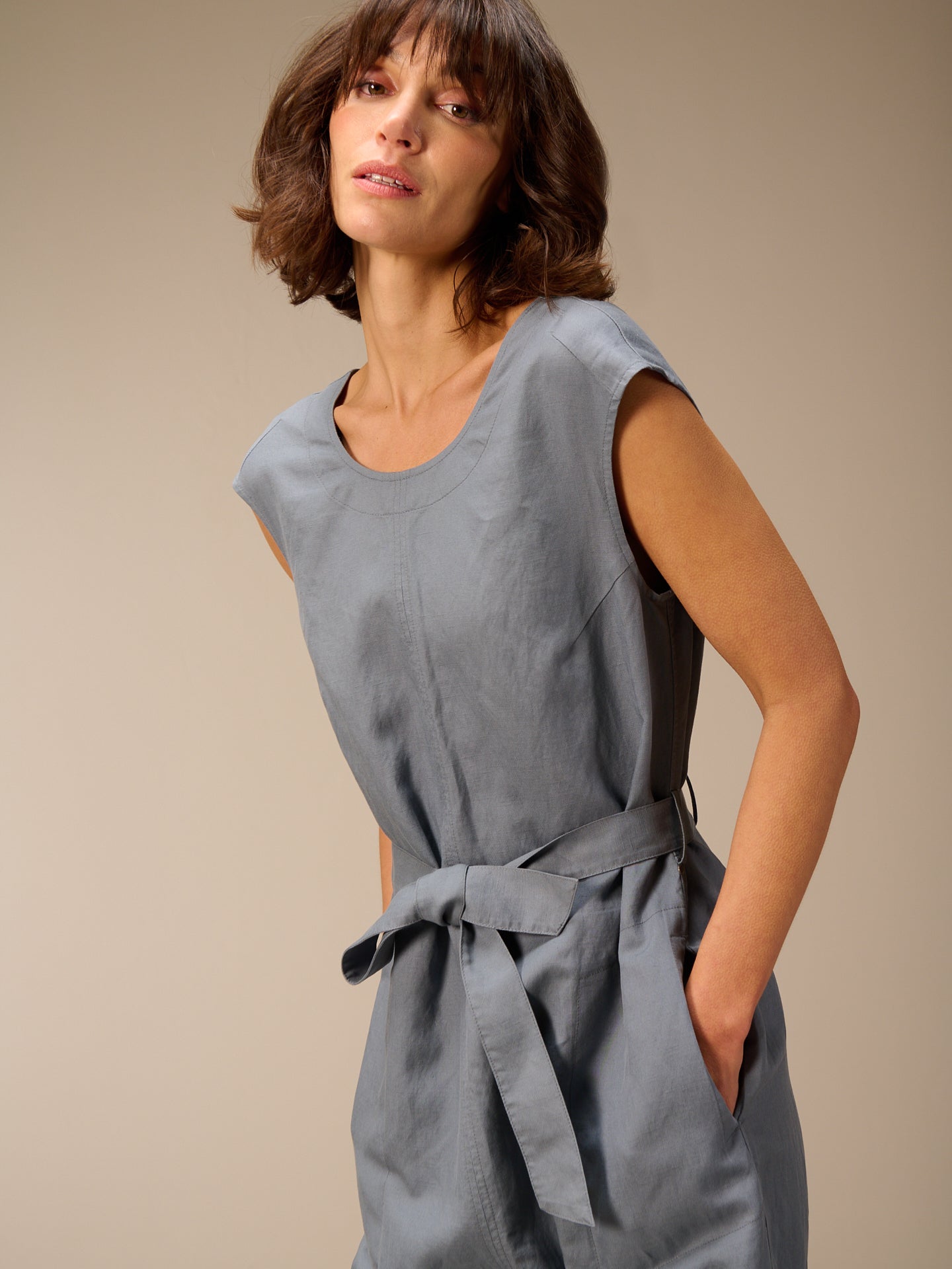 Tuta jumpsuit con cintura