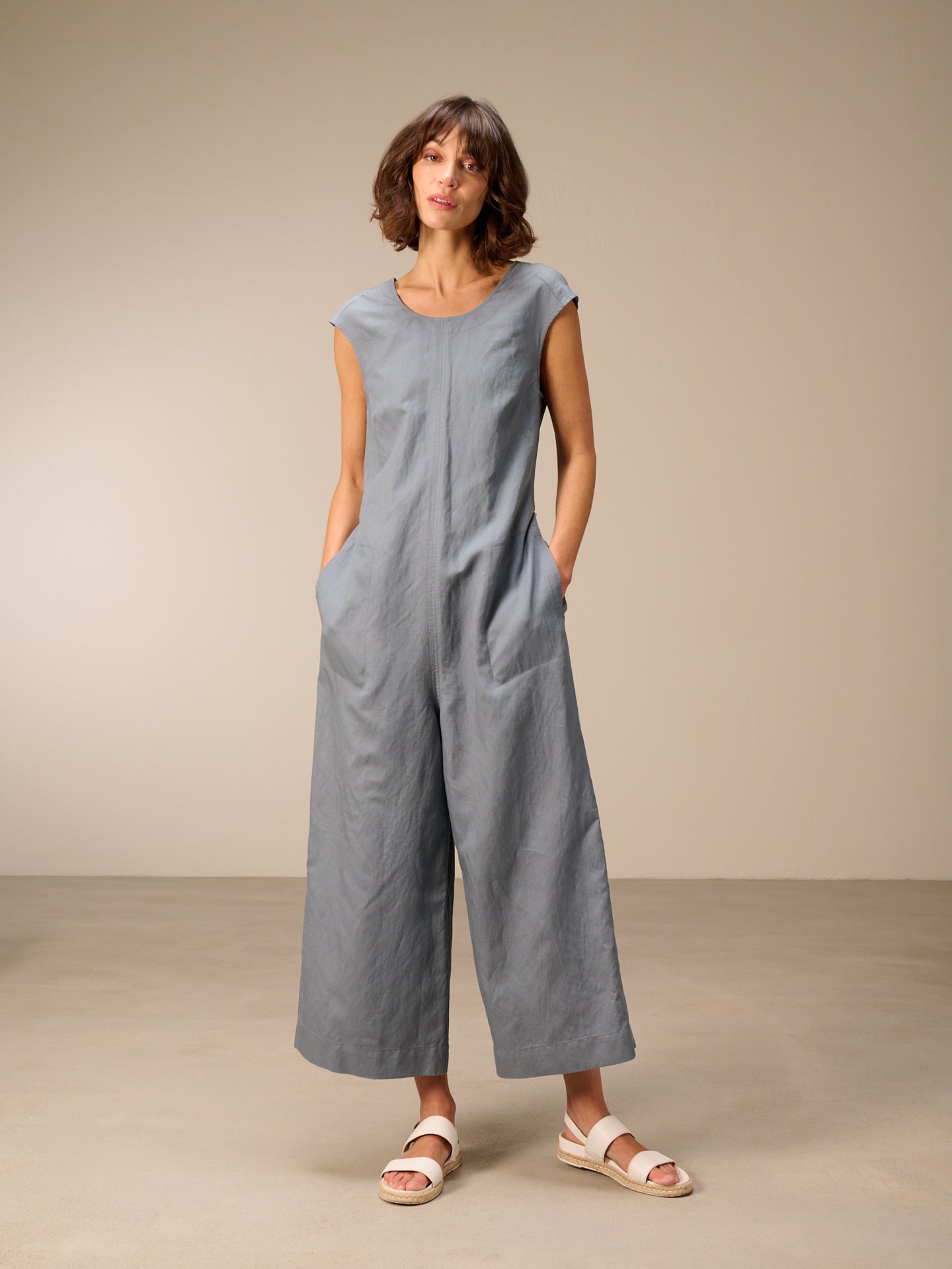 Tuta jumpsuit con cintura