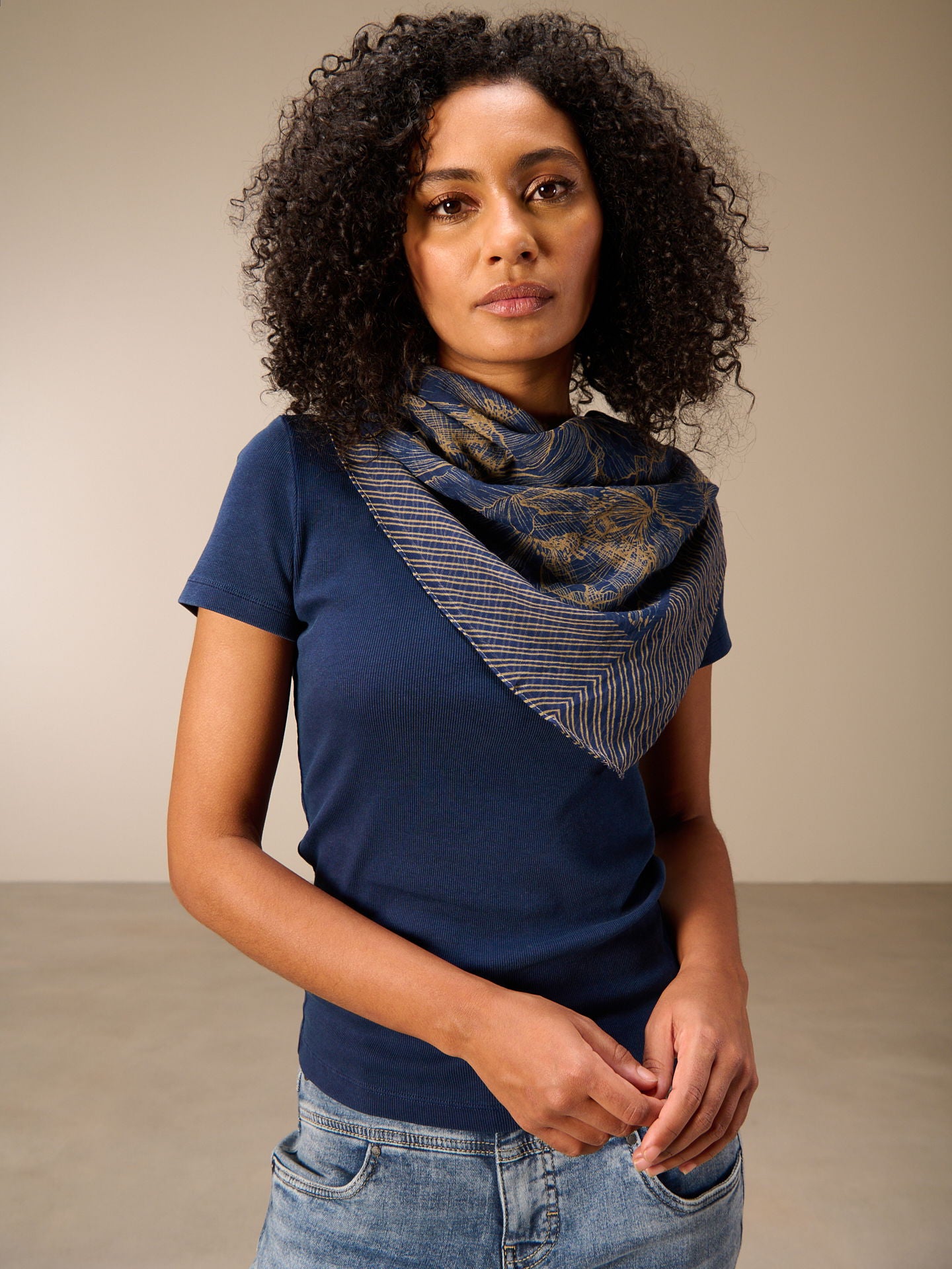 F26166_dark ocean_1.jpg