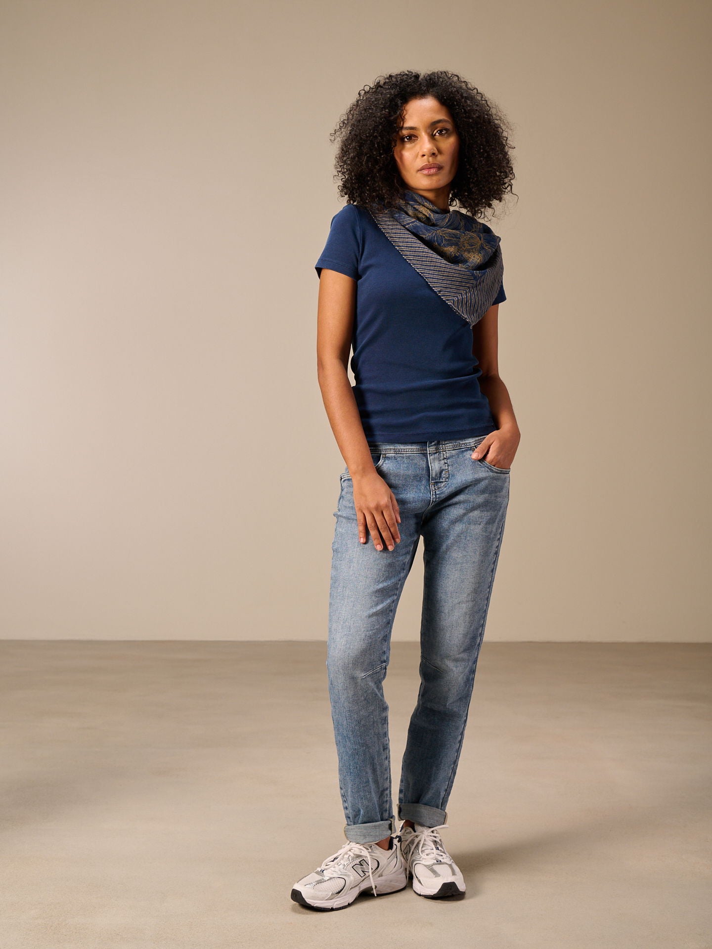 F26166_dark ocean_2.jpg