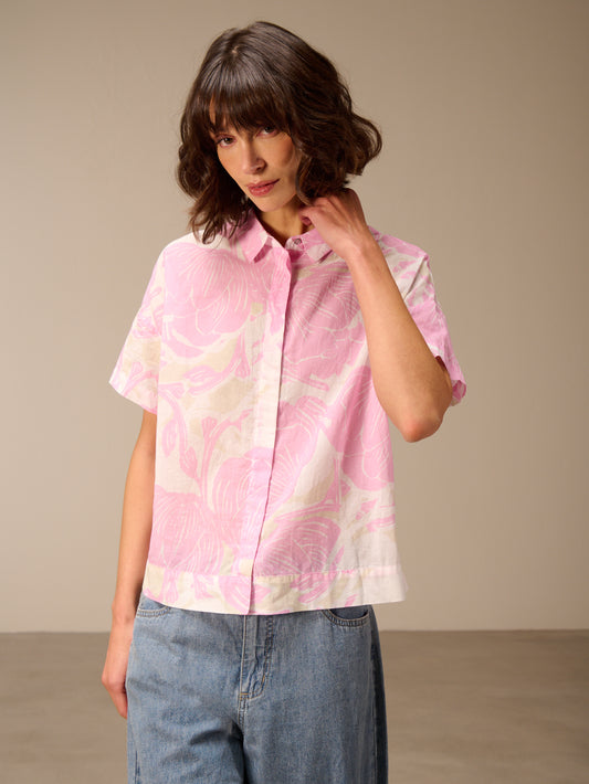 Short-sleeved blouse