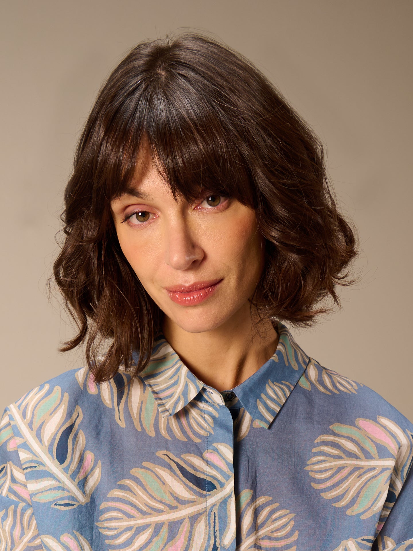 Short-sleeved blouse