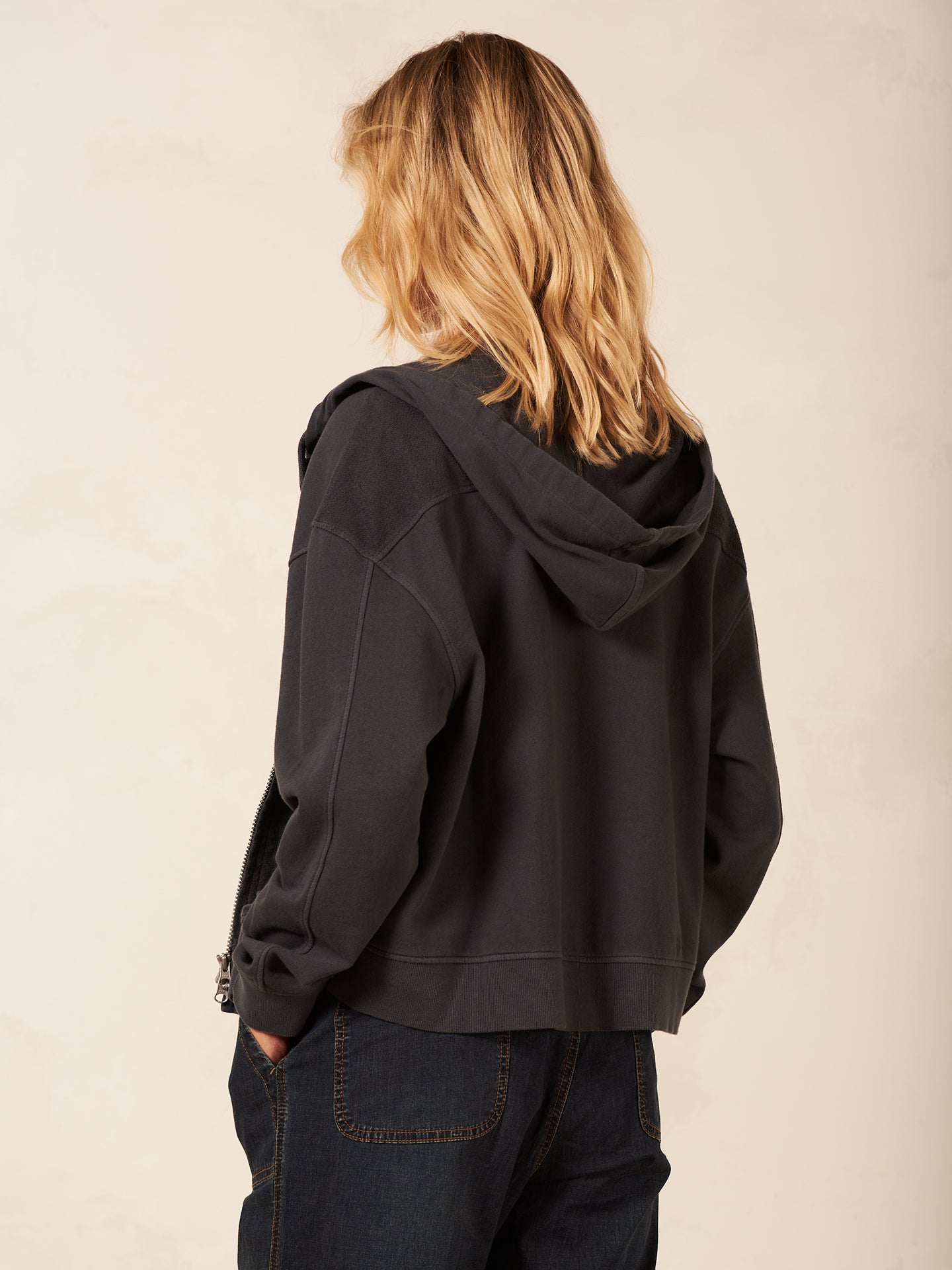 Sweatjacke mit Kapuze