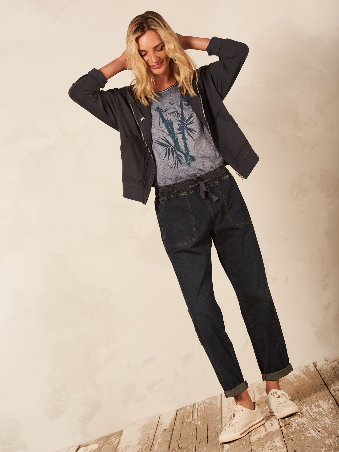 Sweatjacke mit Kapuze