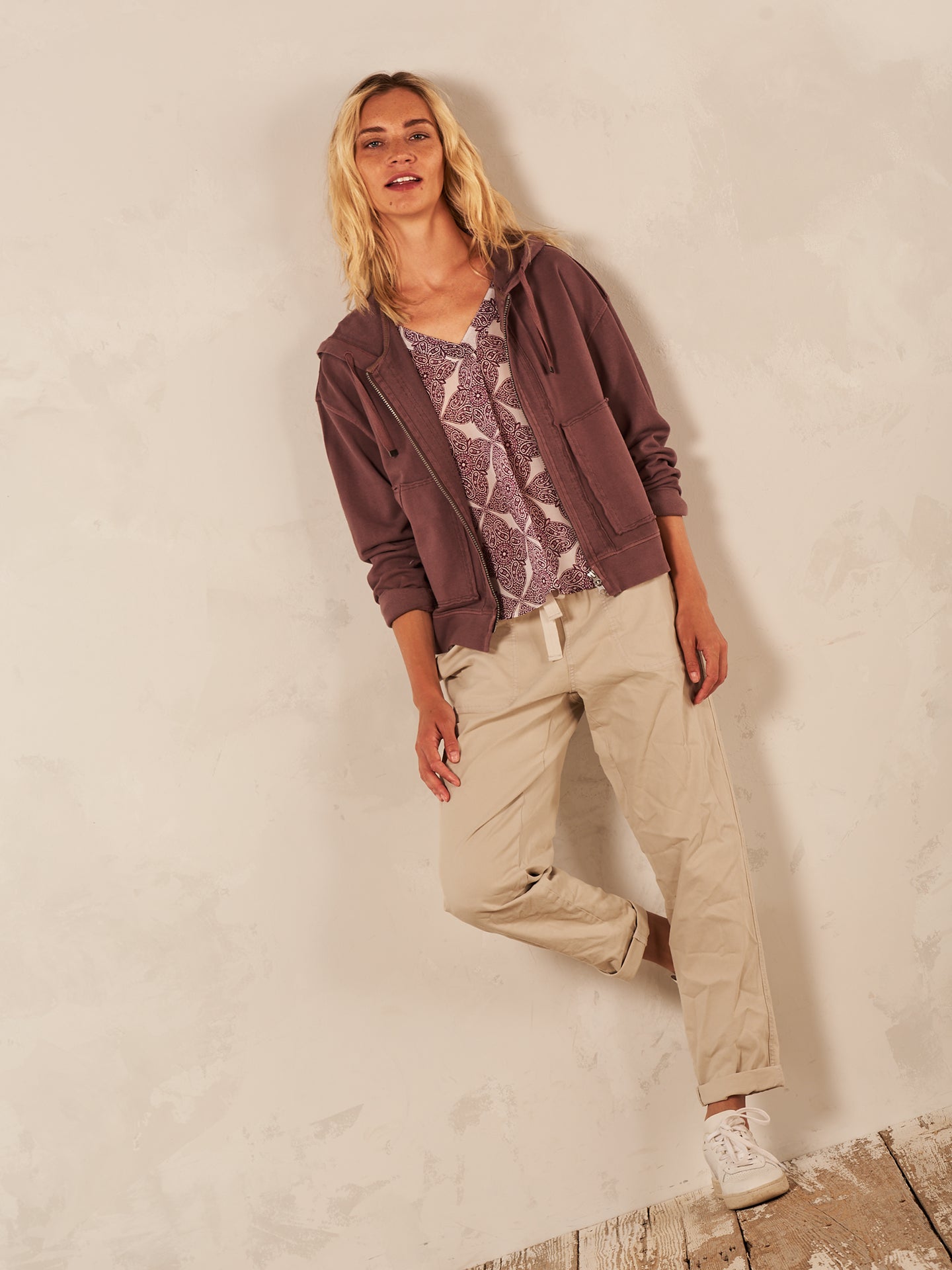 Sweatjacke mit Kapuze