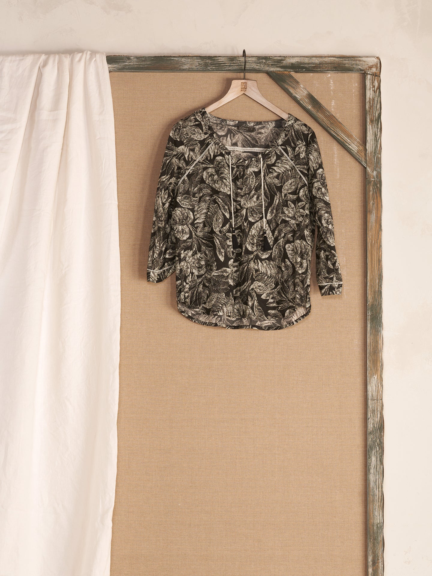 Blusa con scollo a V