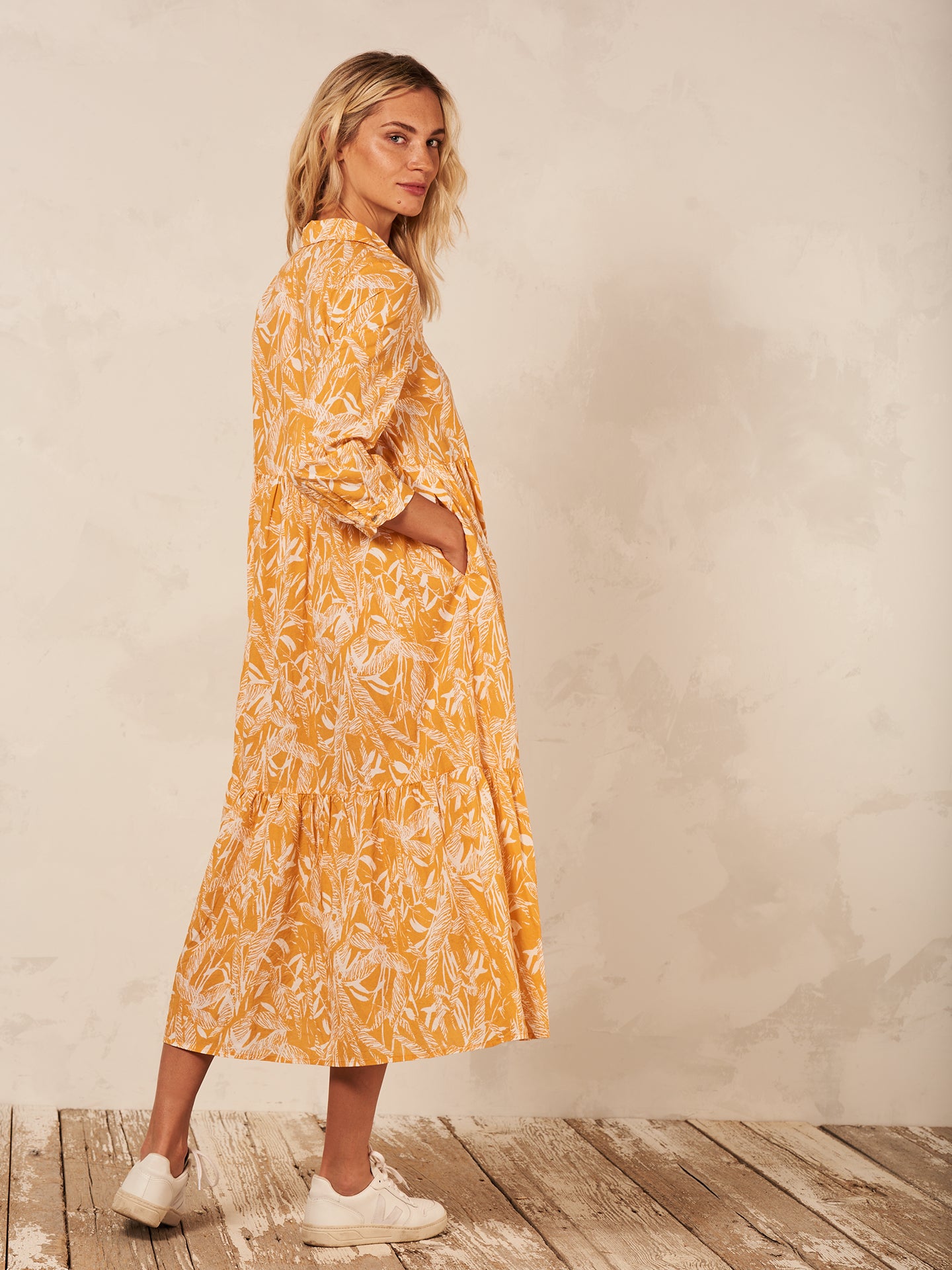 robe avec col