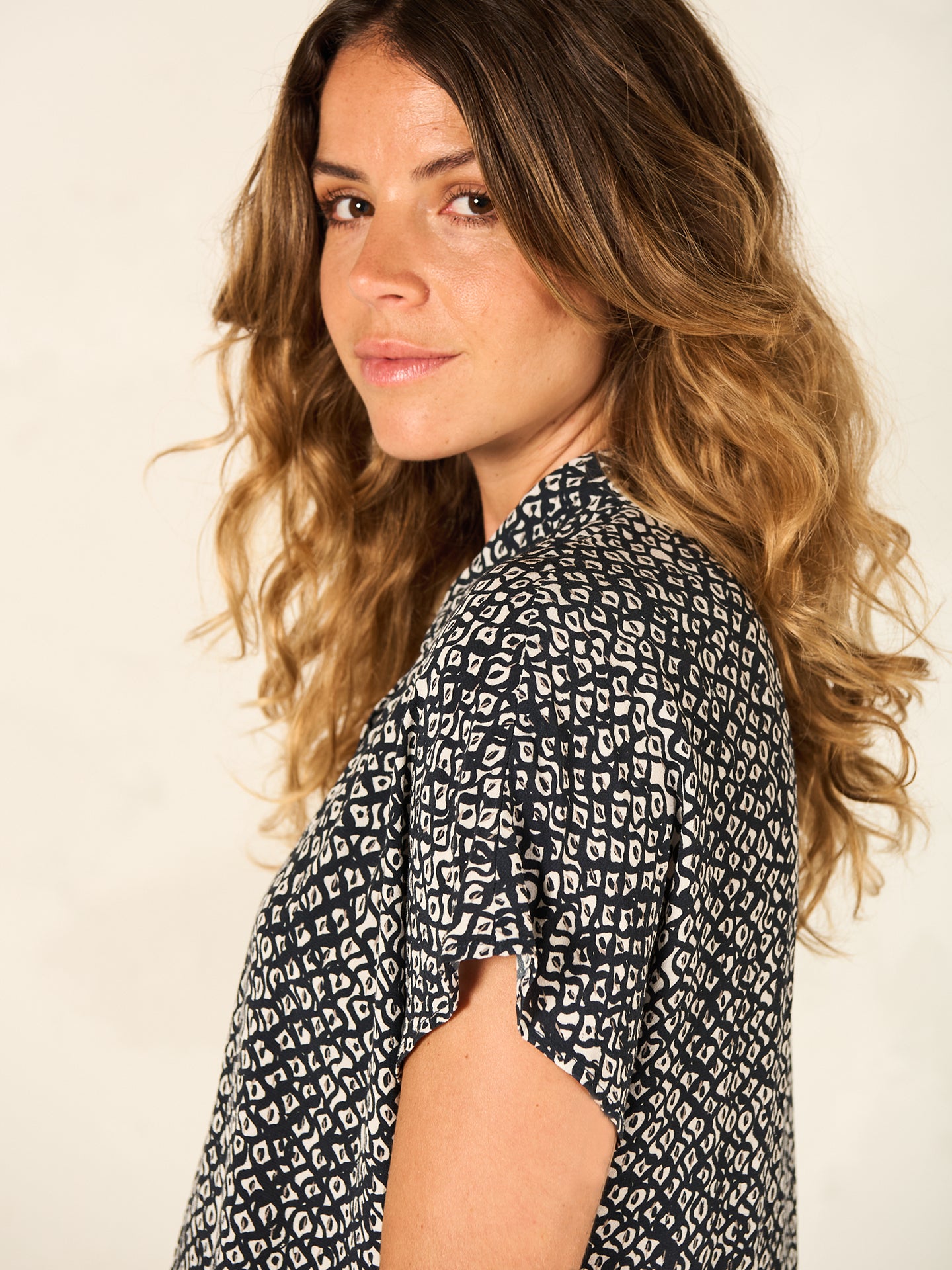blouse avec patte de boutonnage