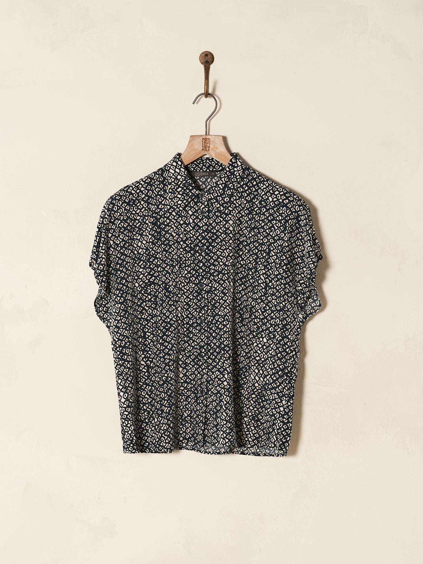 blouse avec patte de boutonnage