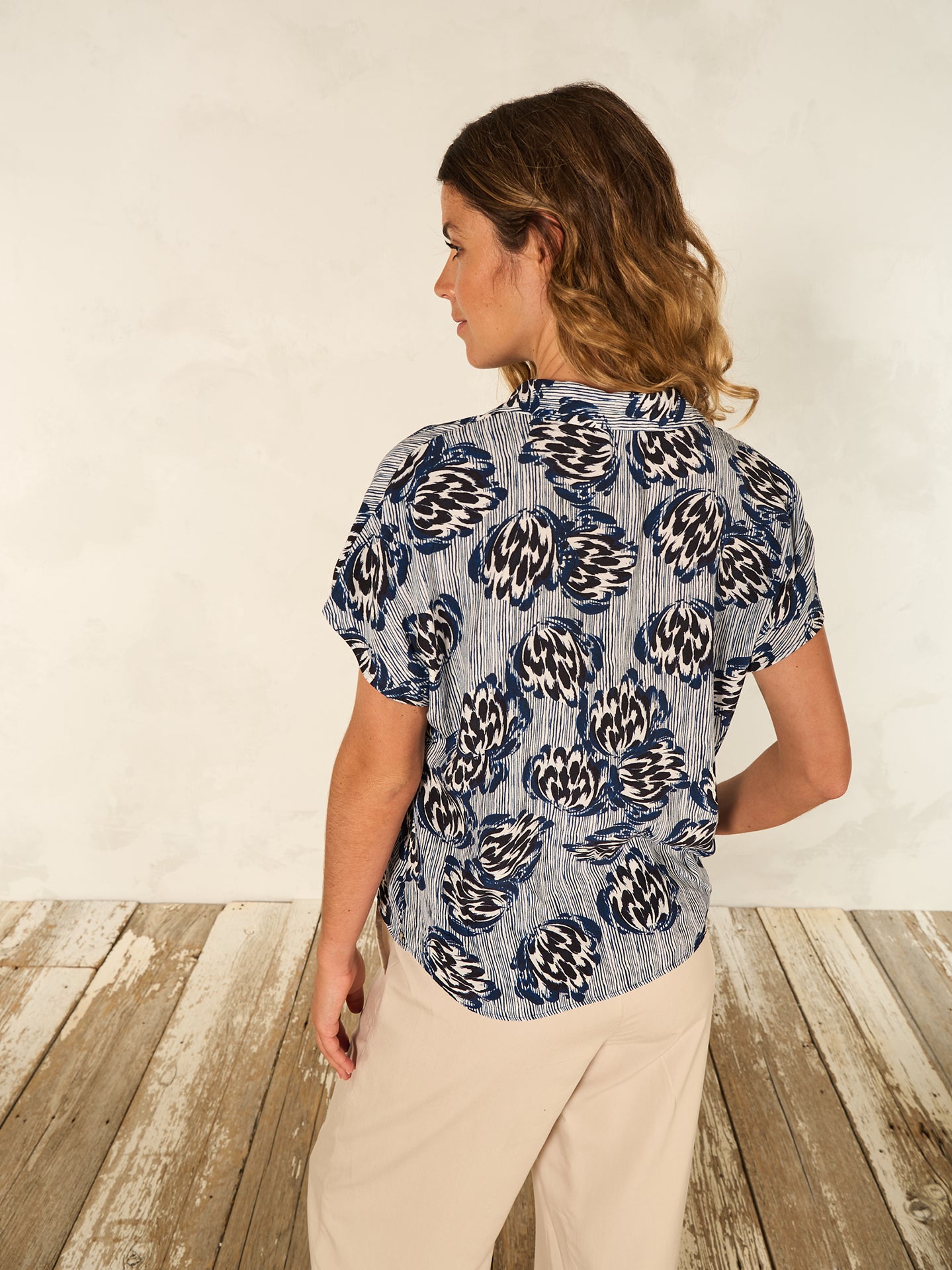 blouse avec patte de boutonnage