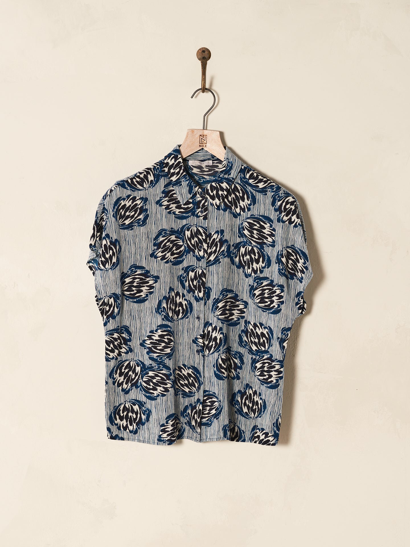 blouse avec patte de boutonnage