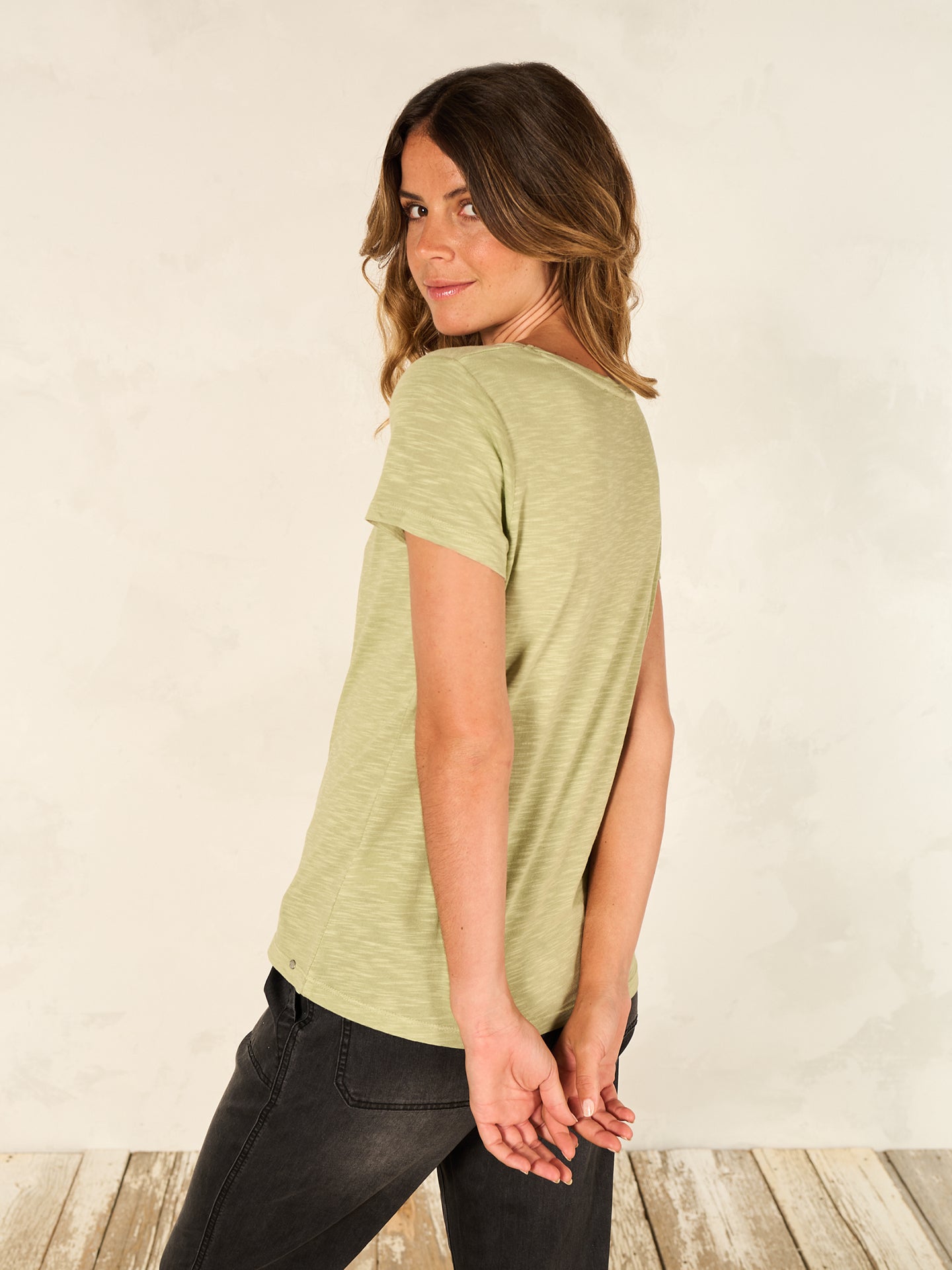 Short-sleeved shirt