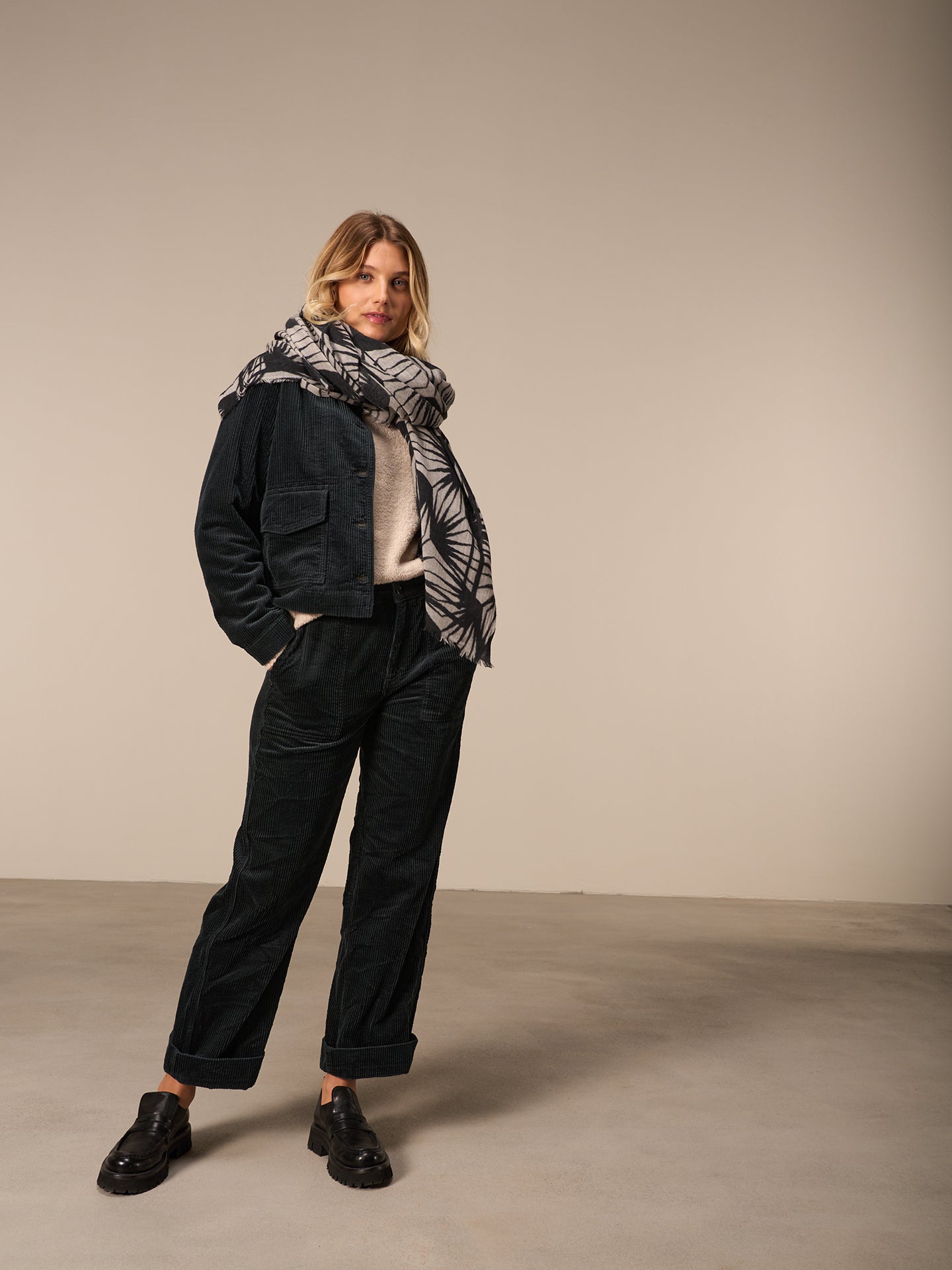 Sweater with stand-up collar