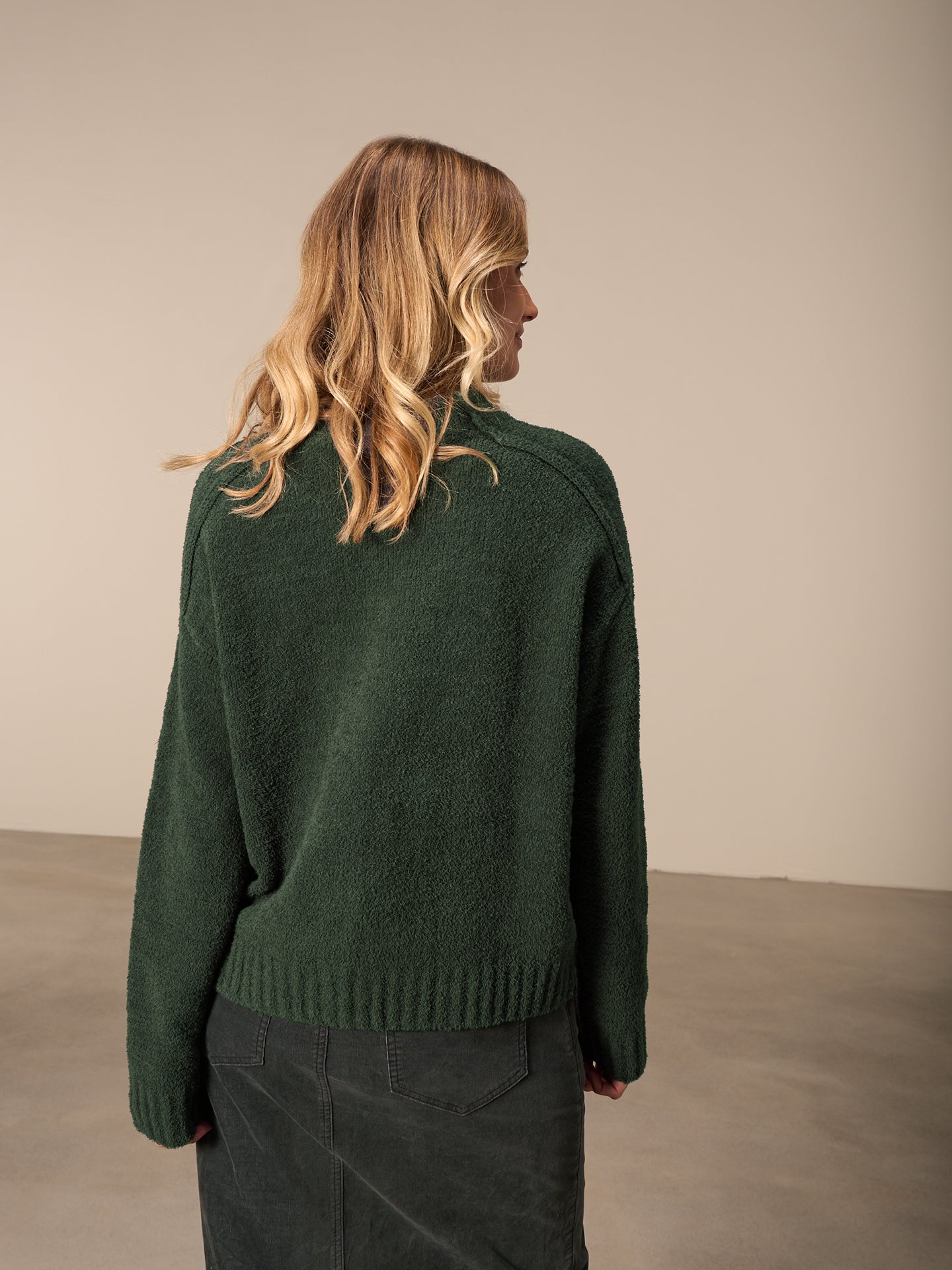 Sweater with stand-up collar