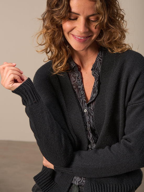 Strickjacke  mit Wolle