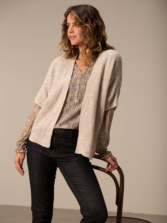 Strickjacke  mit Wolle