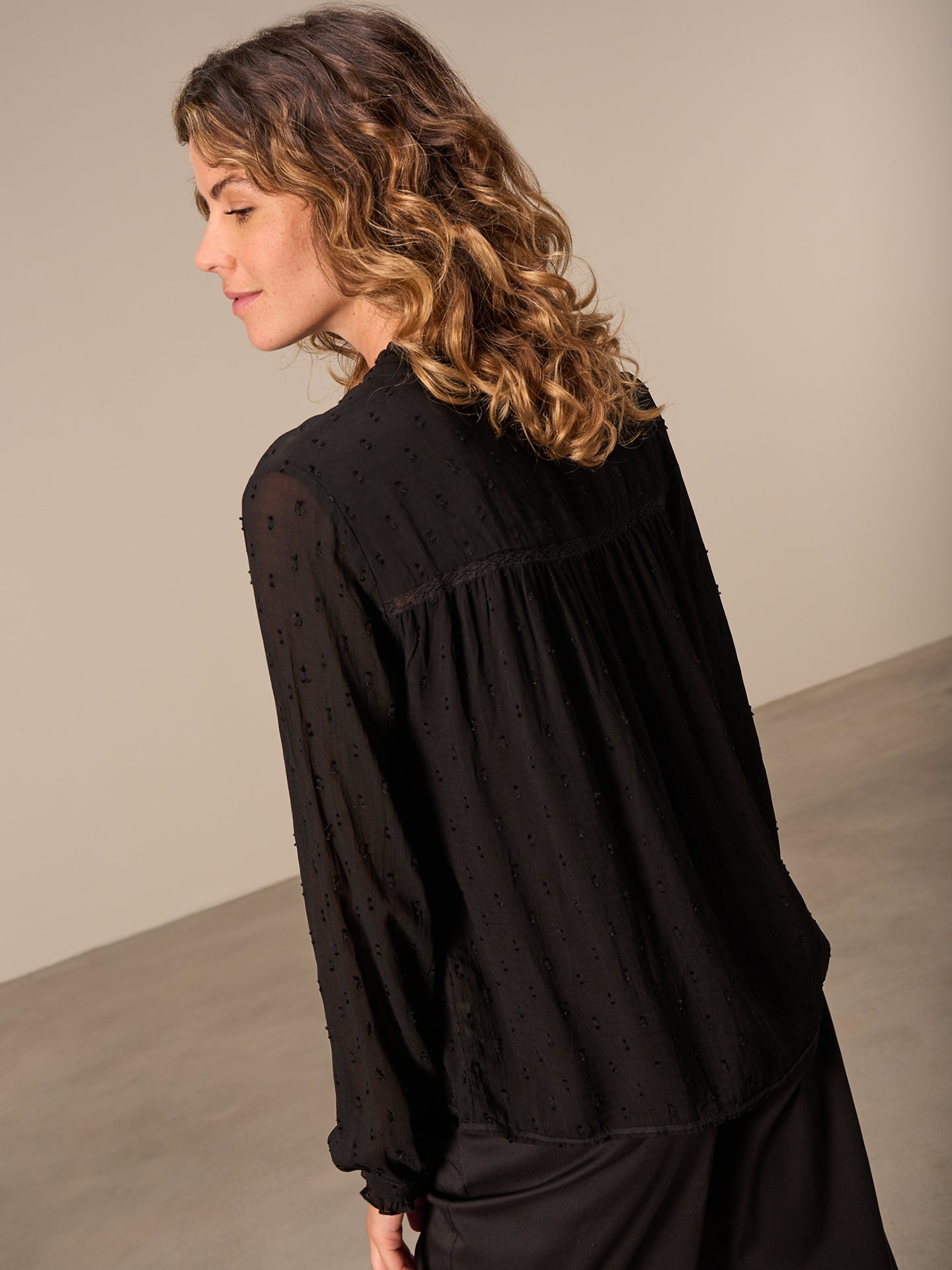 Bluse mit Rüschendetail