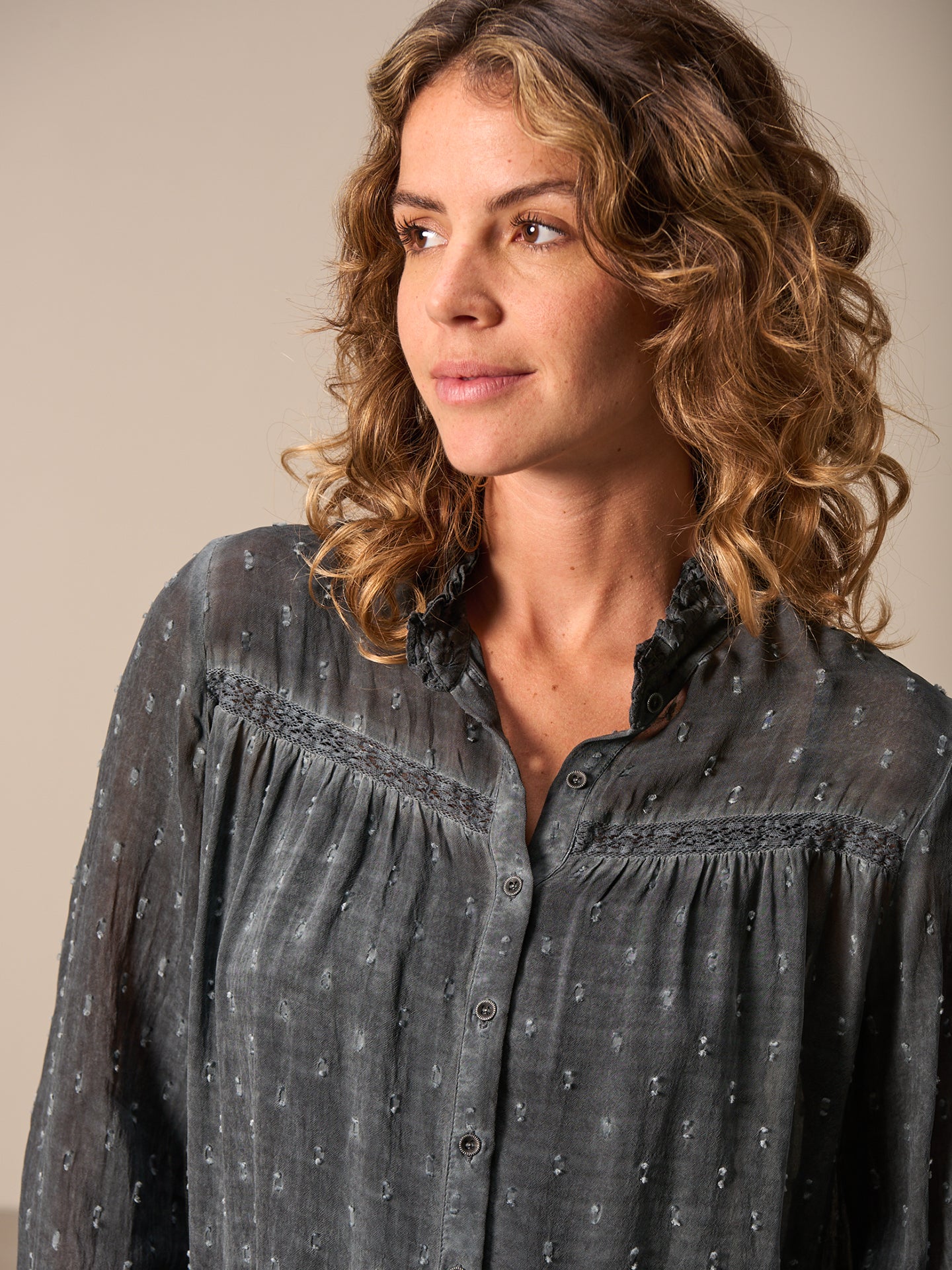 Bluse mit Rüschendetail