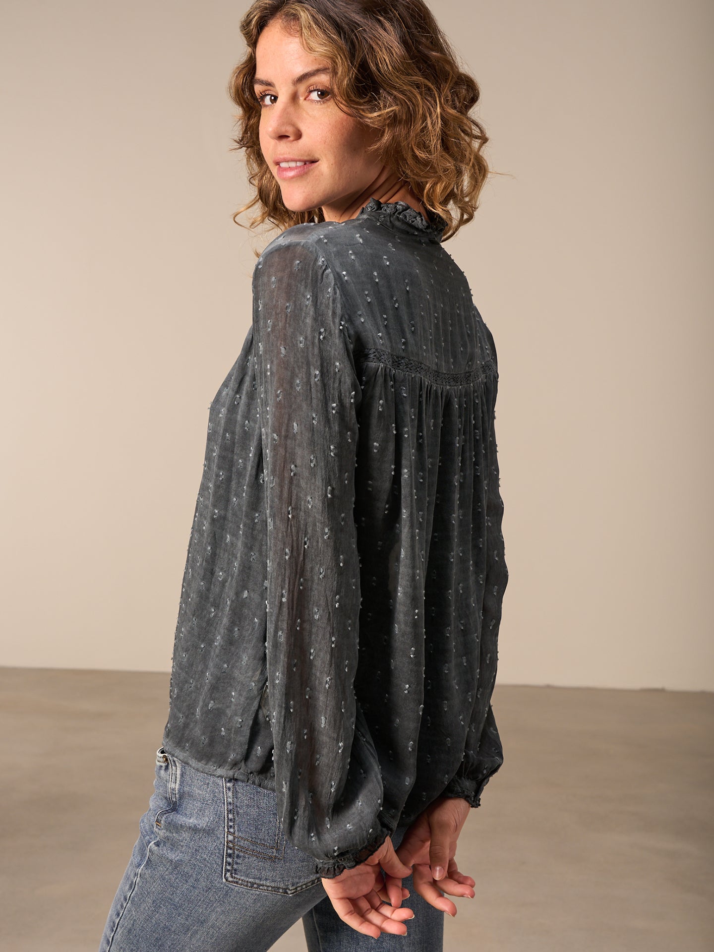 Bluse mit Rüschendetail