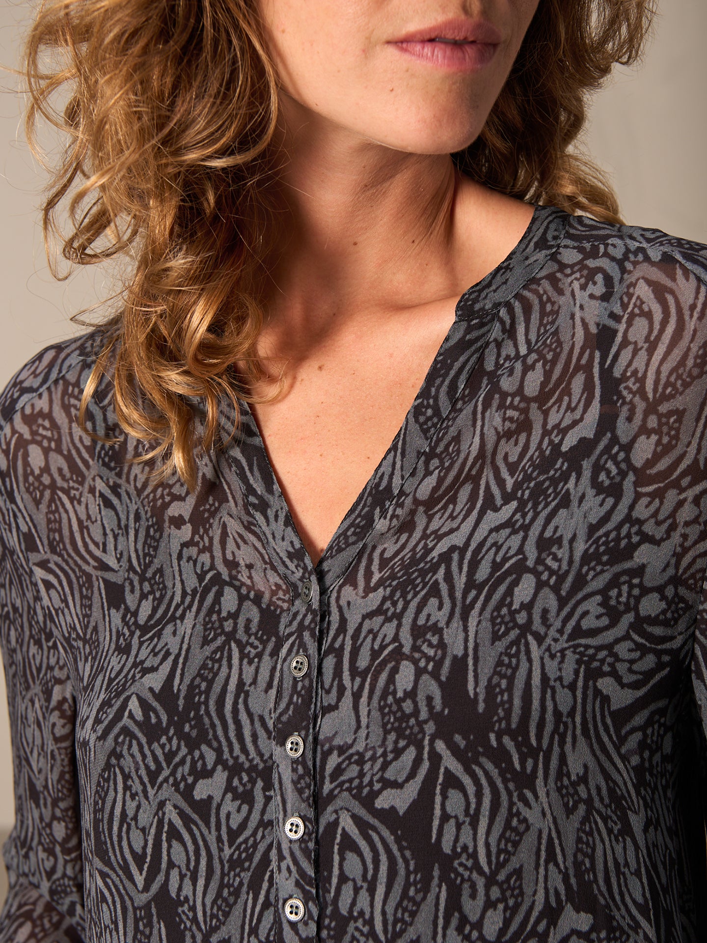 Bluse mit Rüschendetail