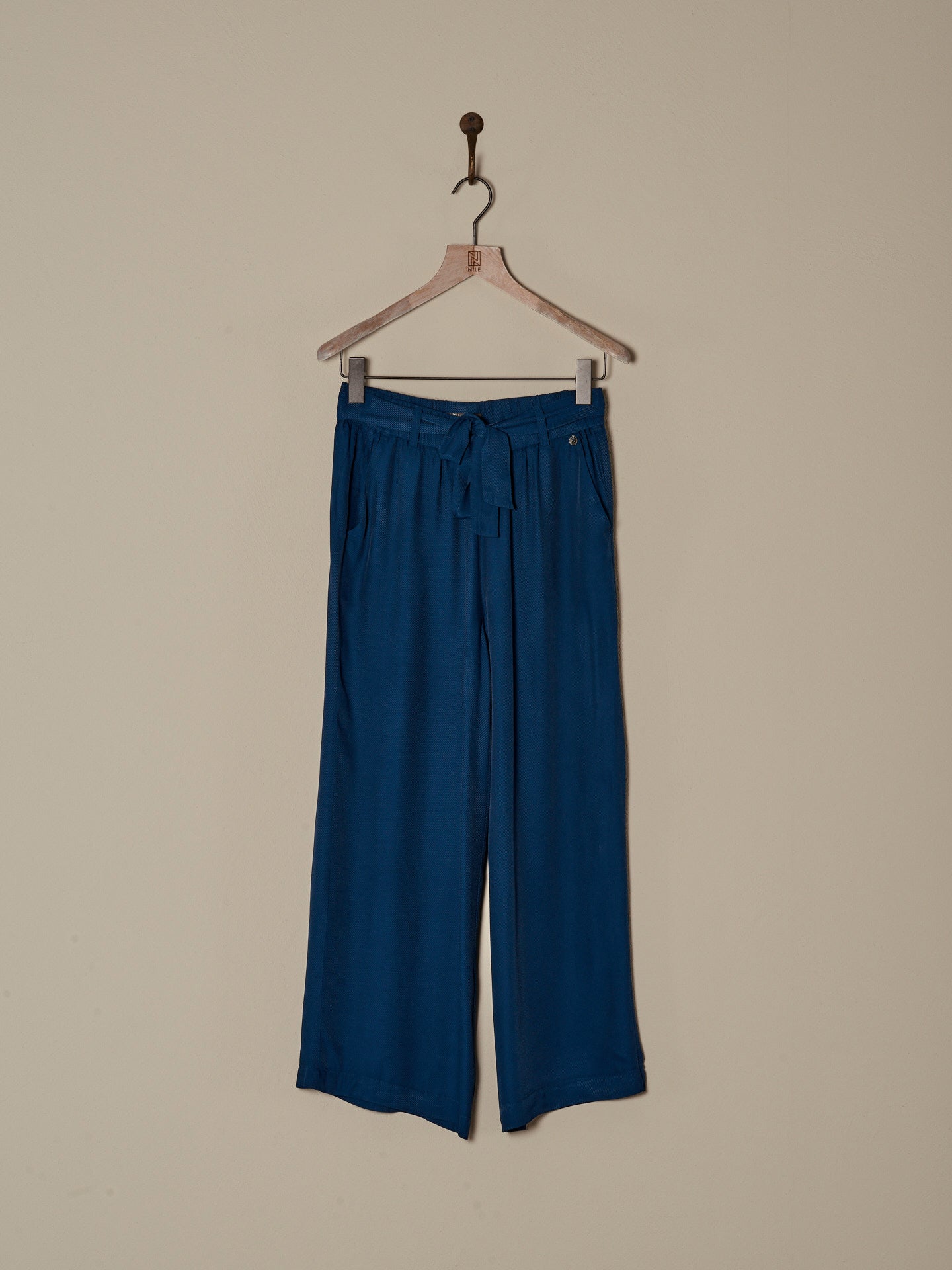 Hose mit Gürtel