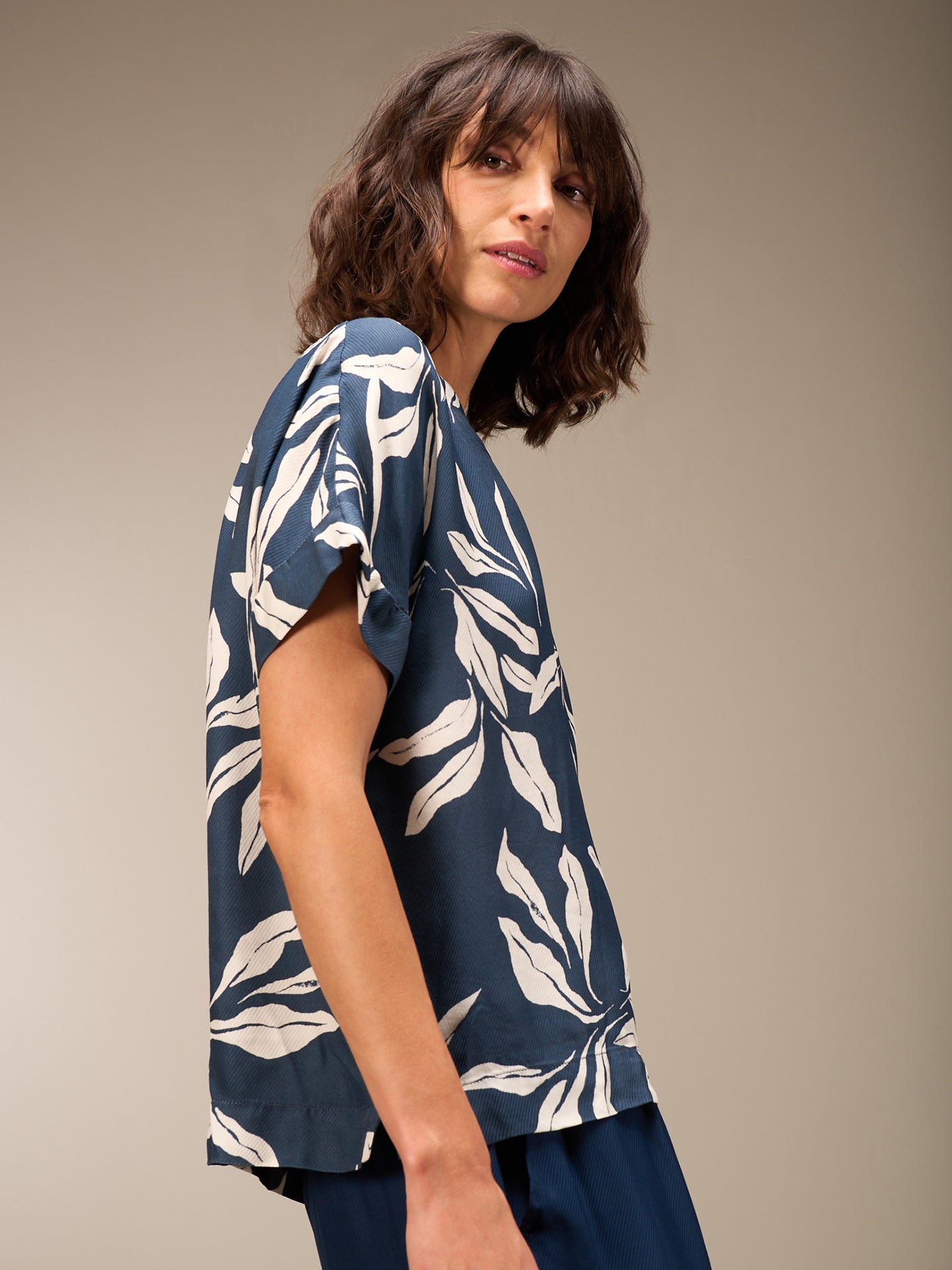 Blusa con scollo rotondo