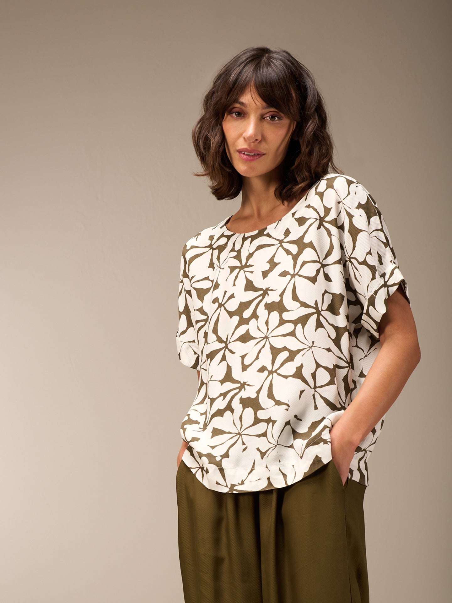 Blusa con scollo rotondo