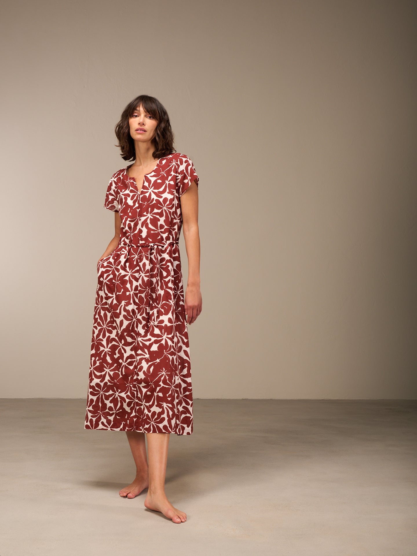 Kleid mit Rundhals