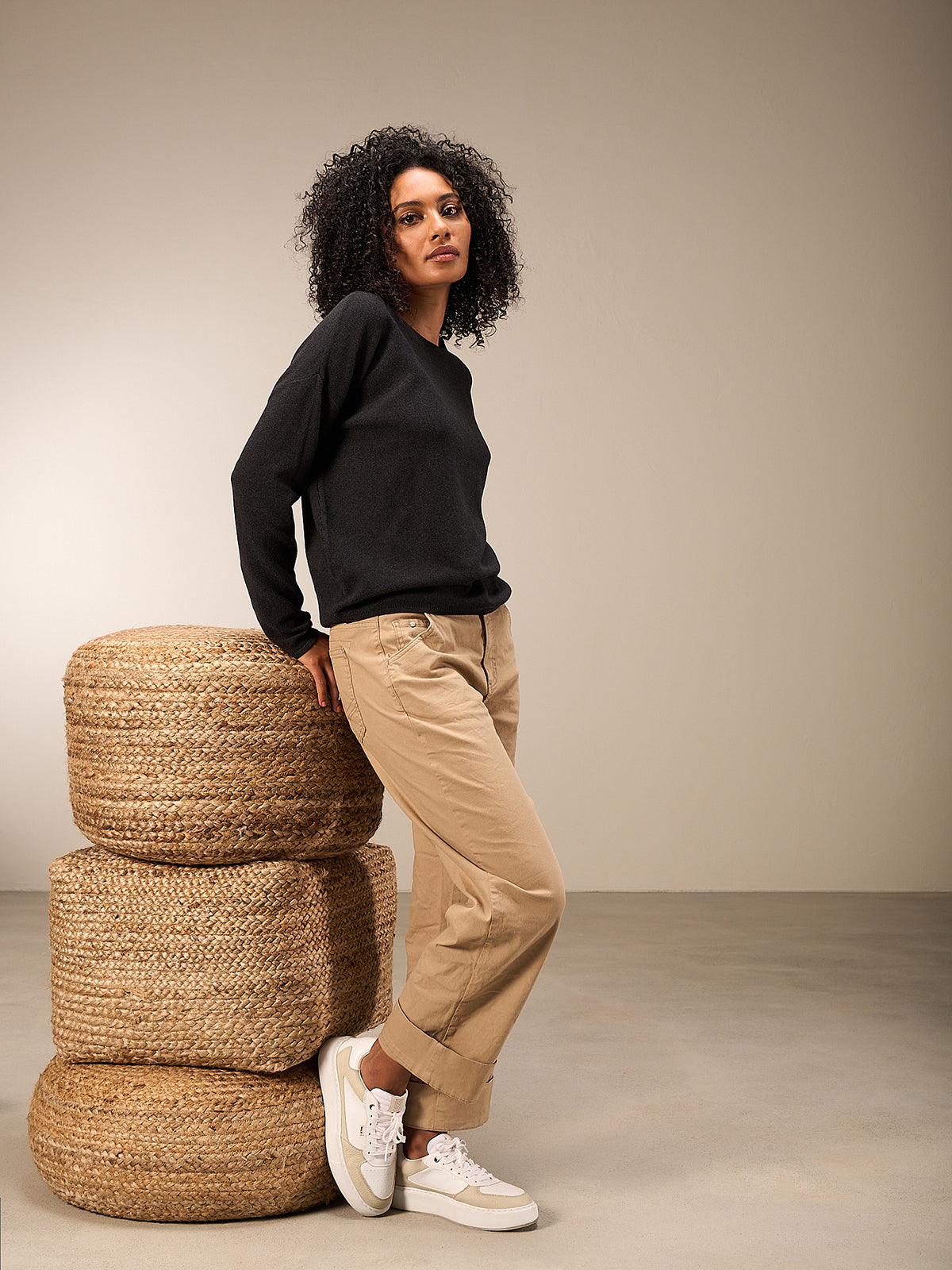 Maglione con scollo rotondo