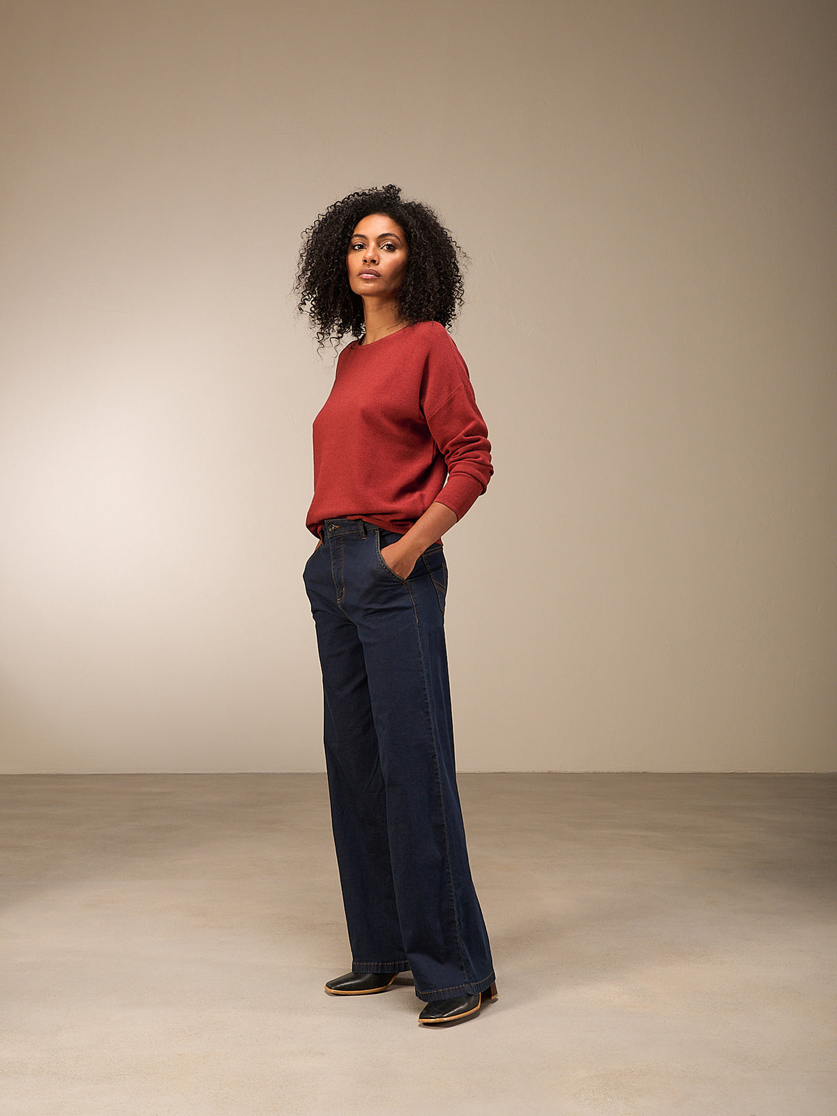 Maglione con scollo rotondo
