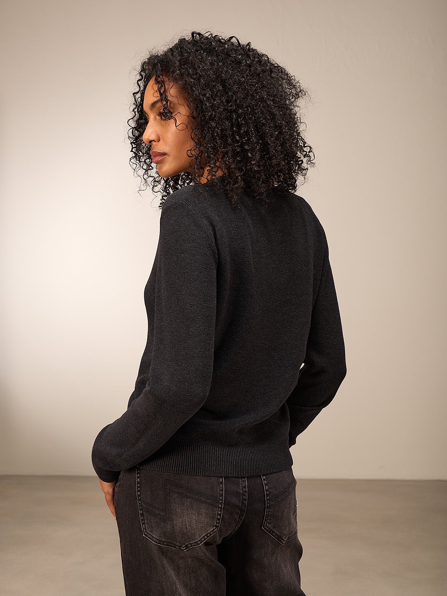 Strickjacke mit V-Ausschnitt