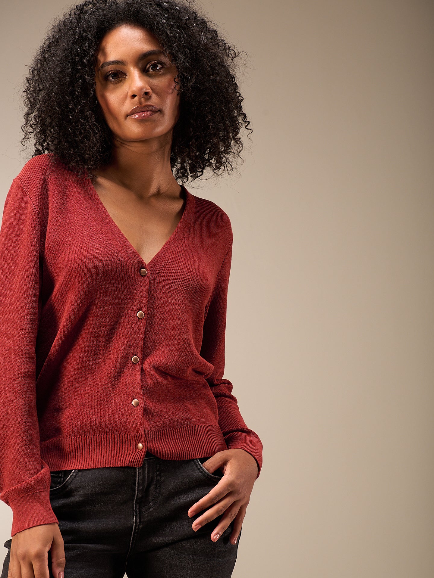 Strickjacke mit V-Ausschnitt