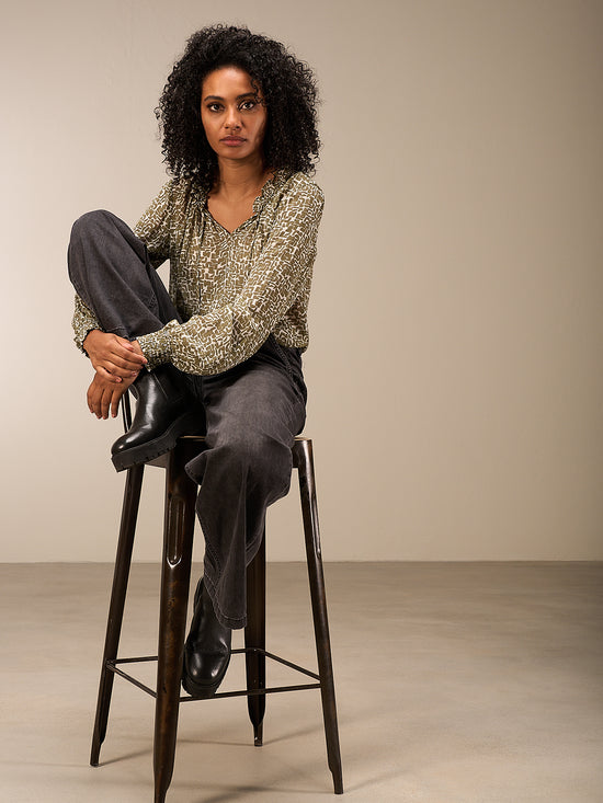 Bluse mit Rüschendetail