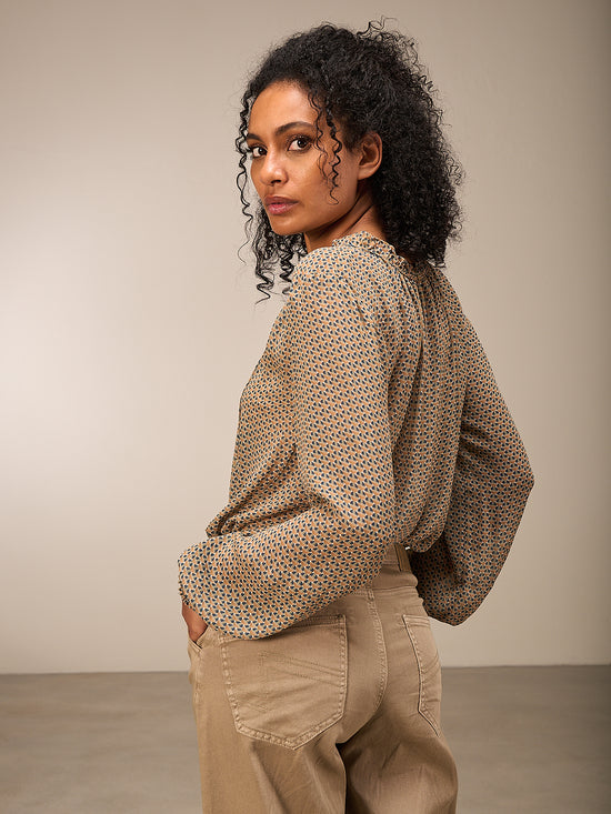 Bluse mit Rüschendetail