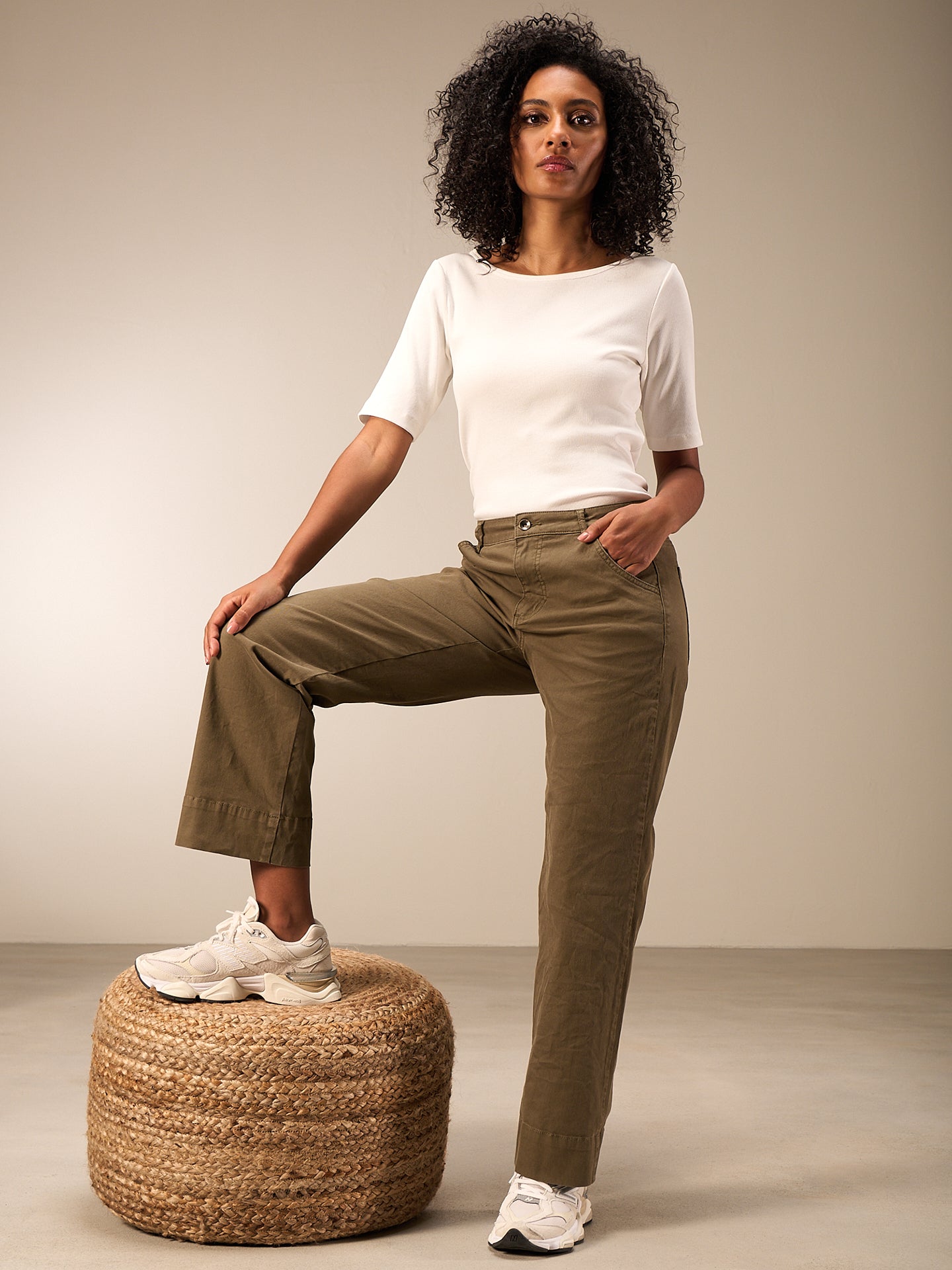 Pantaloni dritti