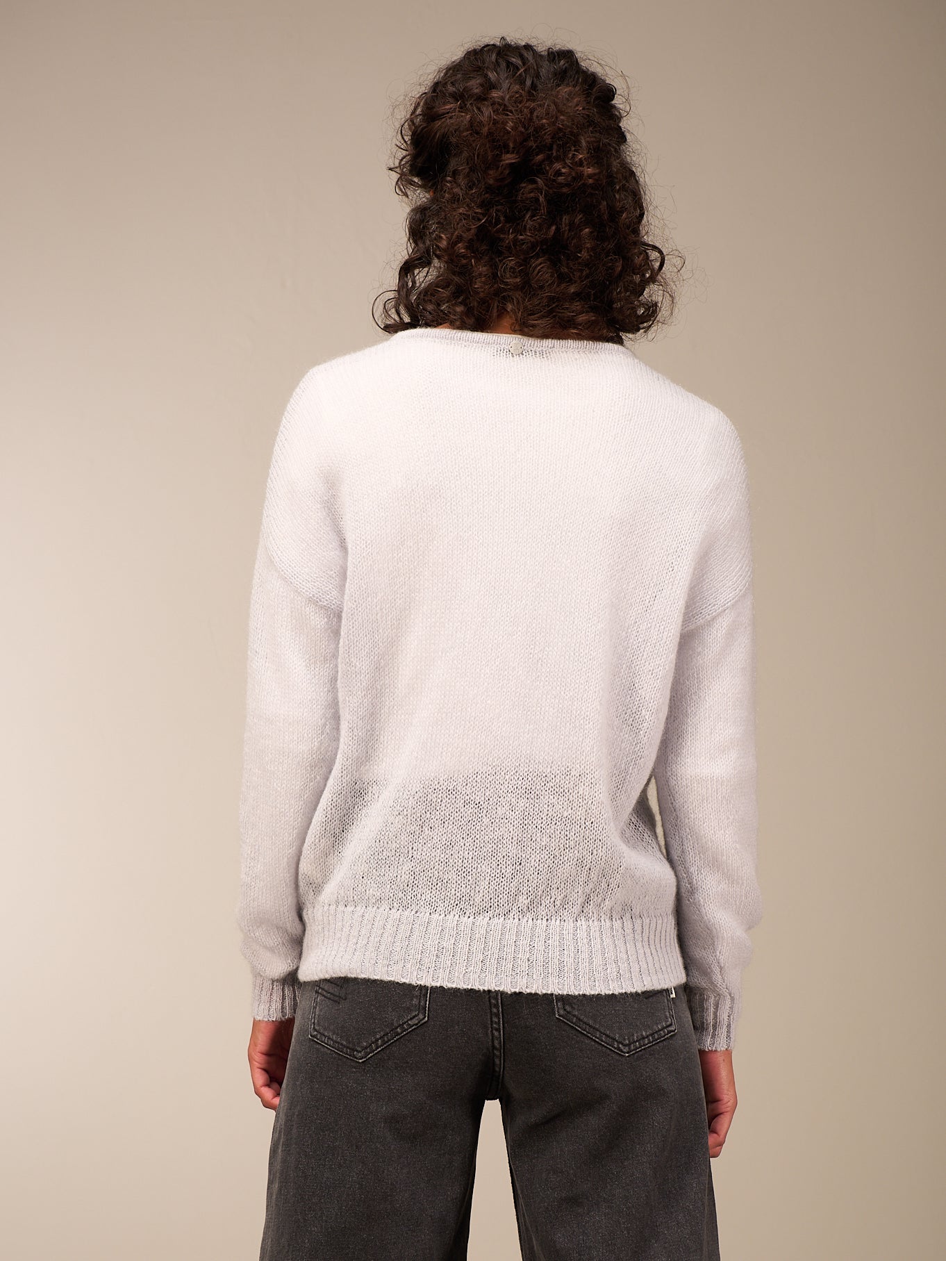Knitted sweater with wool