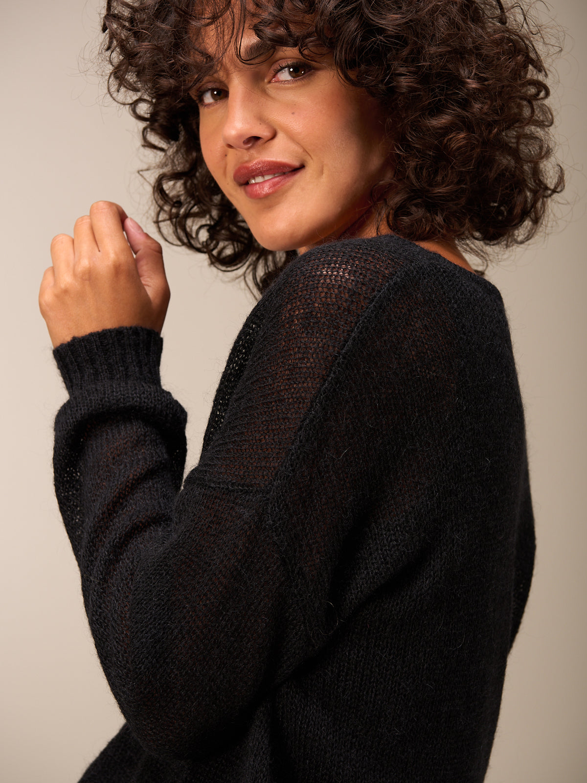Knitted sweater with wool
