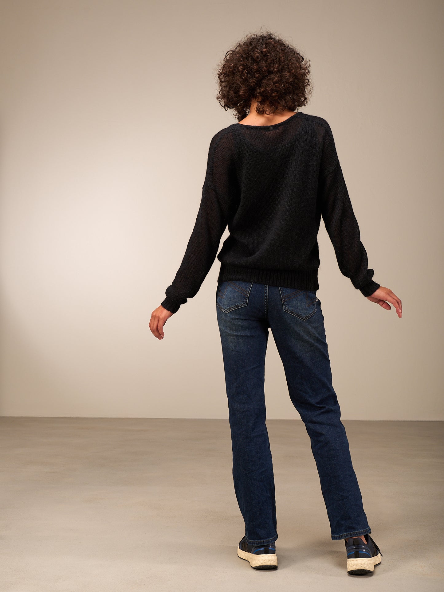 Knitted sweater with wool