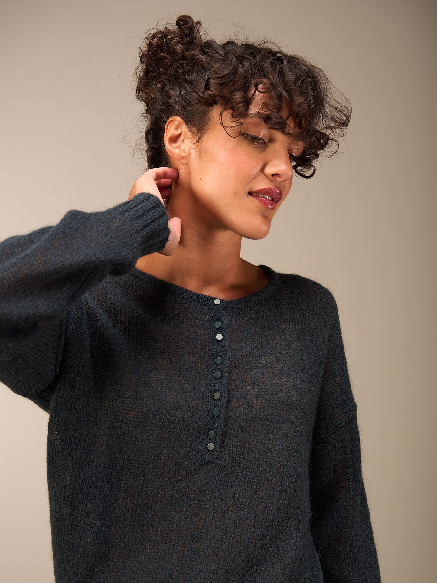 Knitted sweater with wool